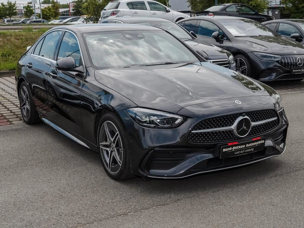Mercedes-Benz-C-Klasse 300-image-4
