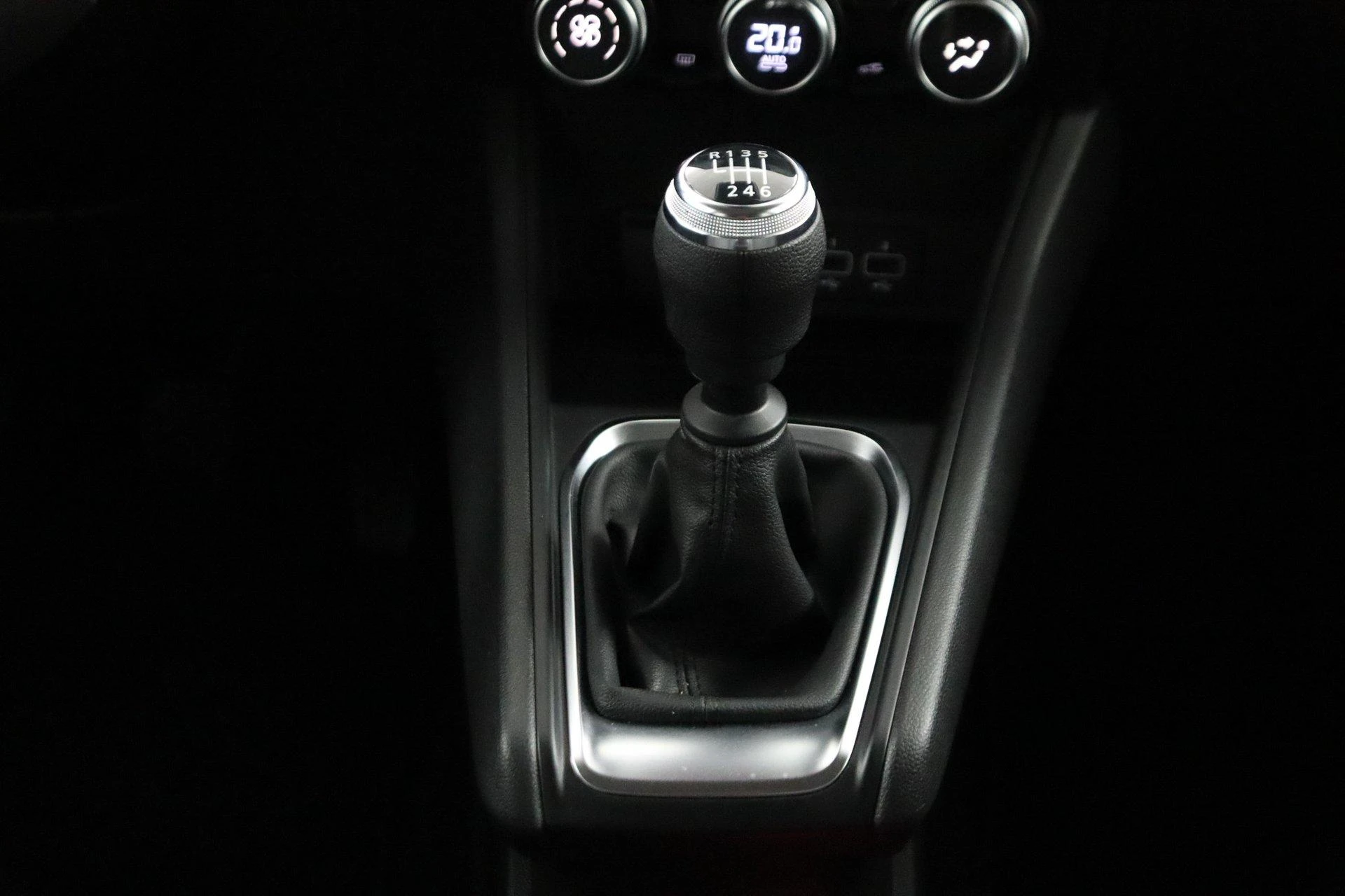 Renault-Captur-image-58