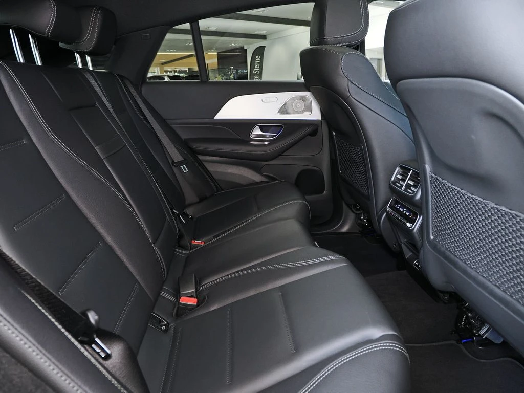 Mercedes-Benz-GLE 450 d-image-14