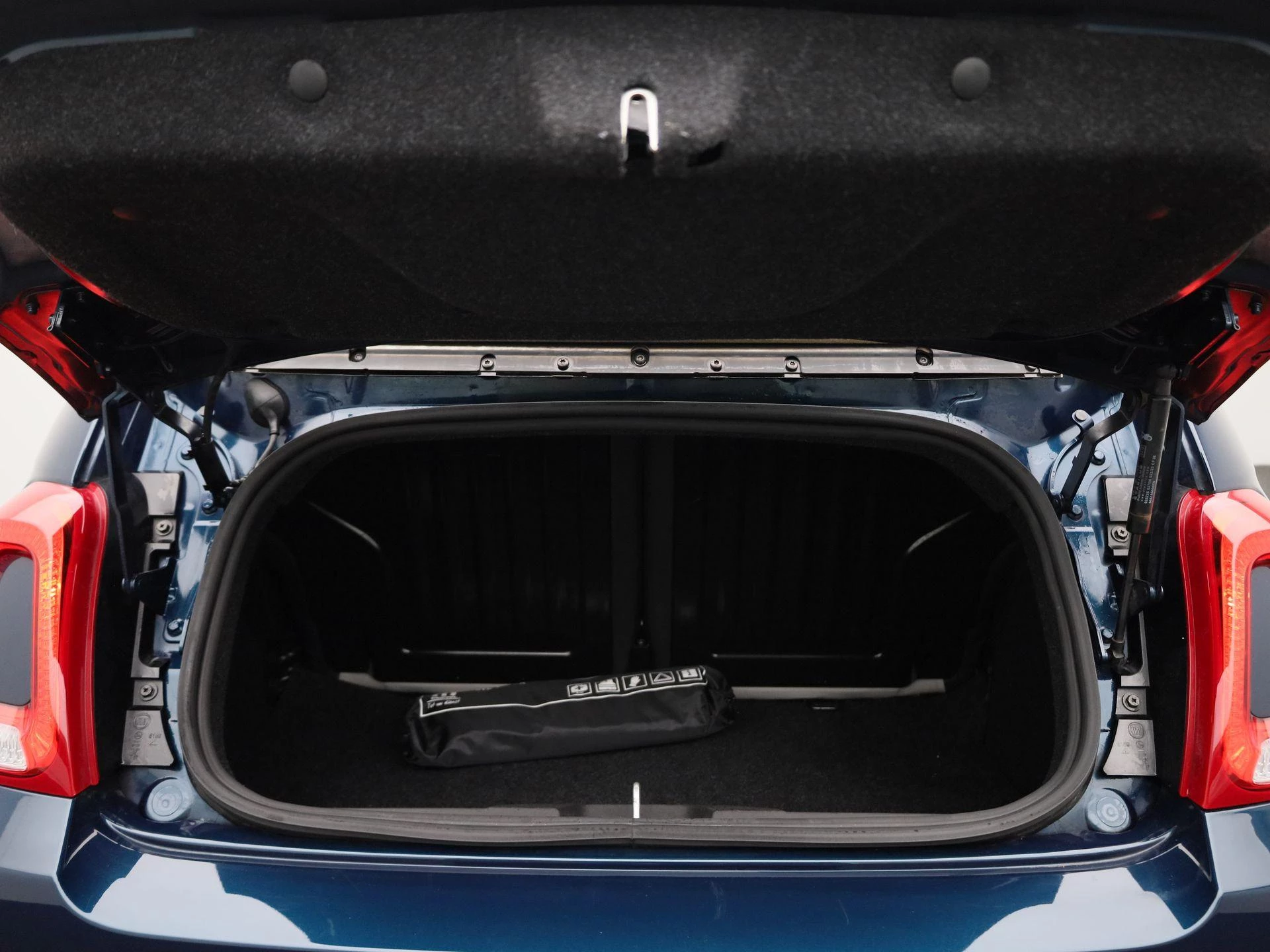 Fiat-500C-image-14