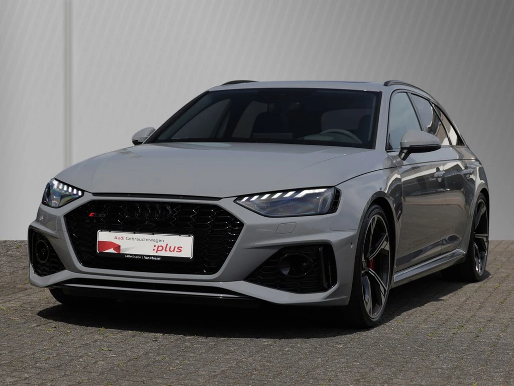 Audi RS4 Avant tiptronic