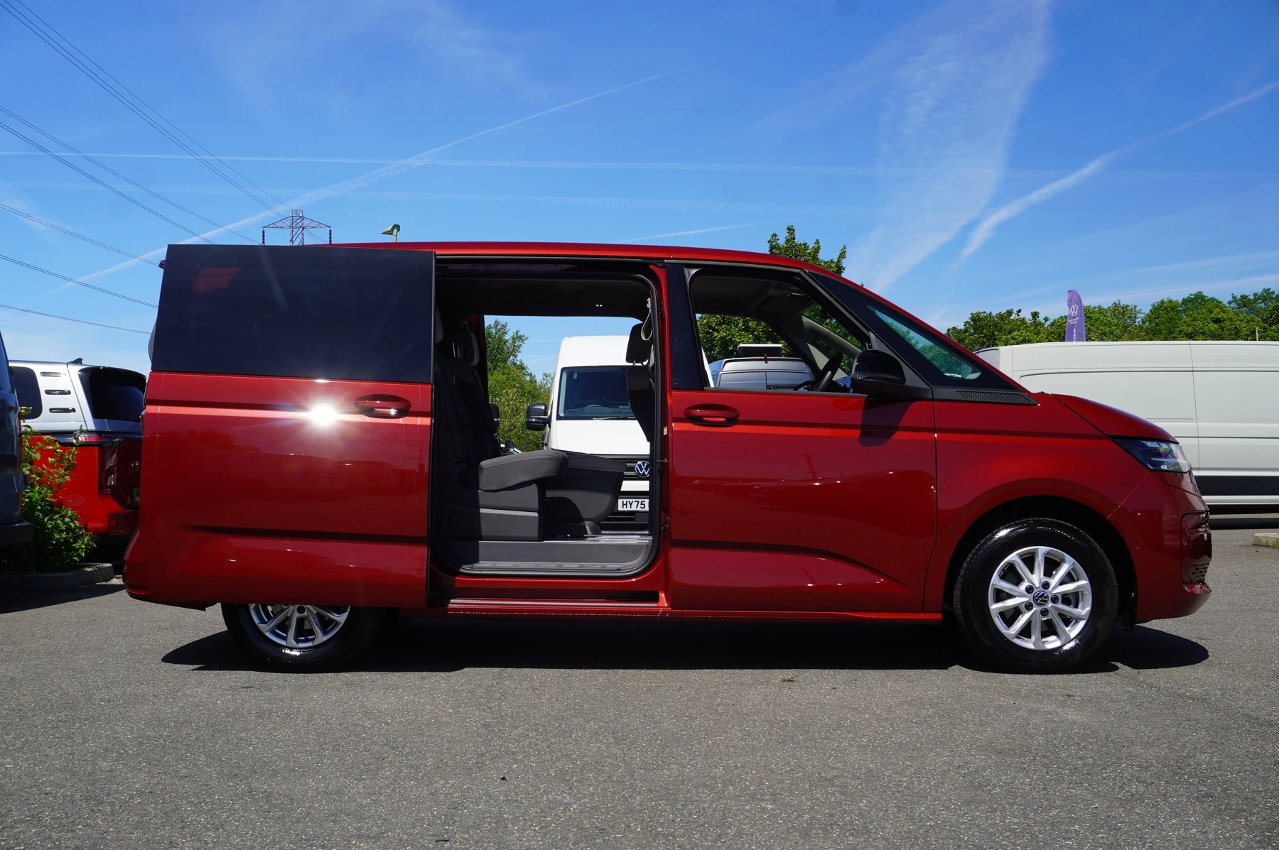 Volkswagen-Multivan-image-36