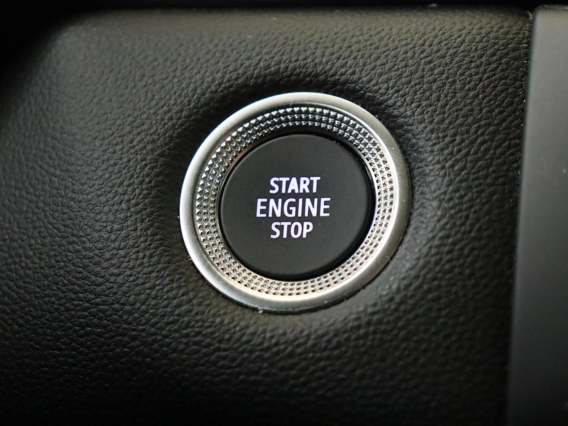 Renault-Captur-image-24