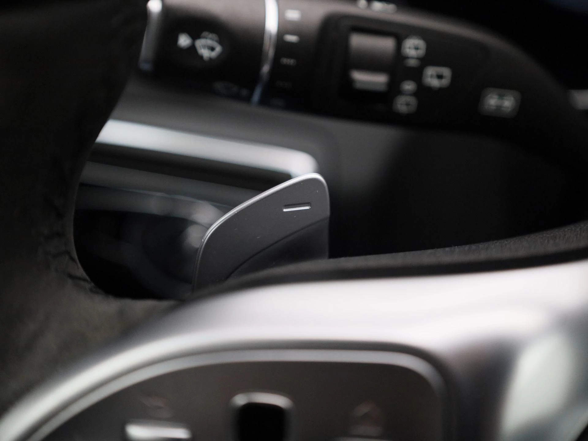 Mercedes-Benz-C-Klasse-image-23