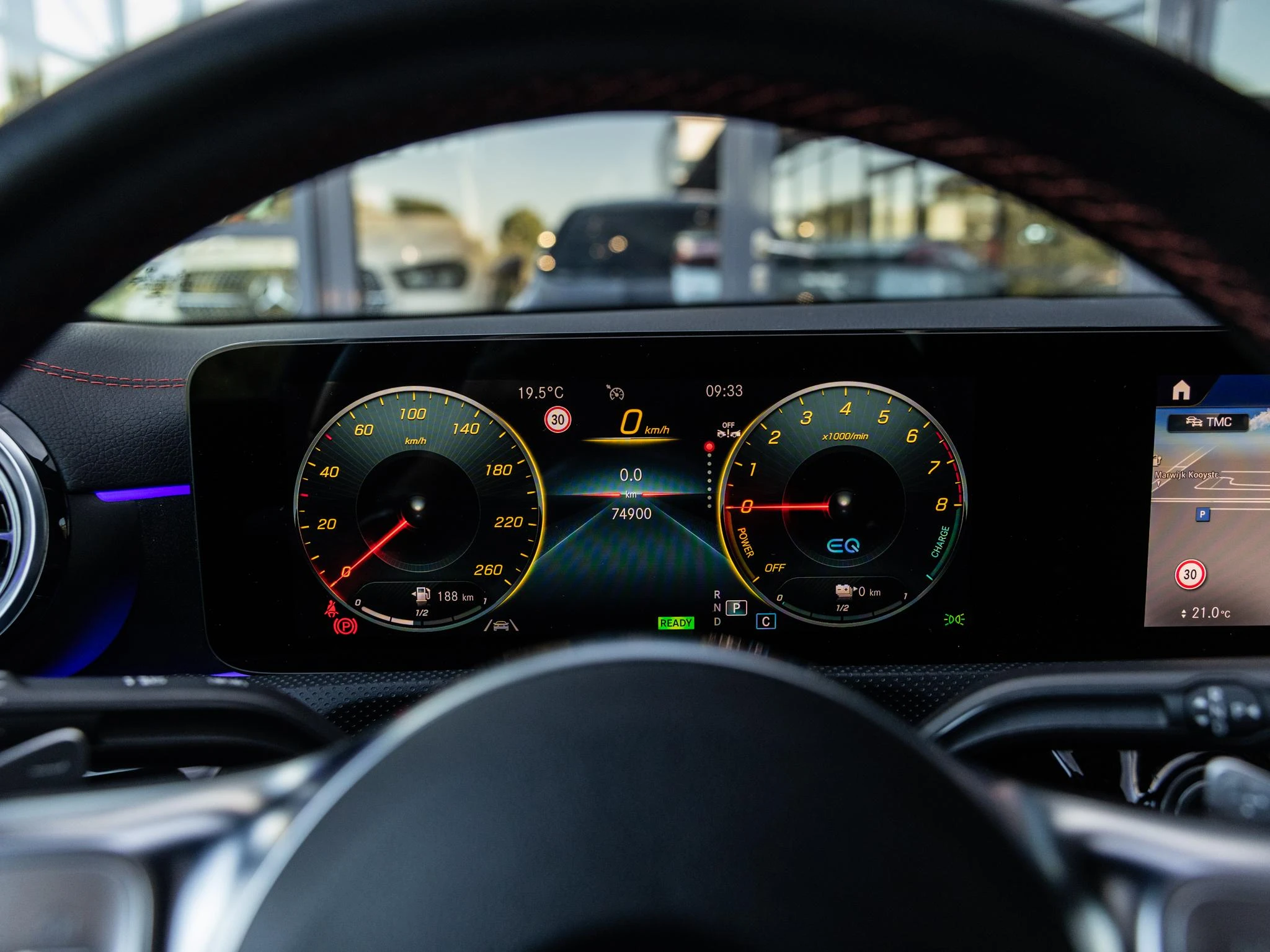 Mercedes-Benz-CLA-image-31
