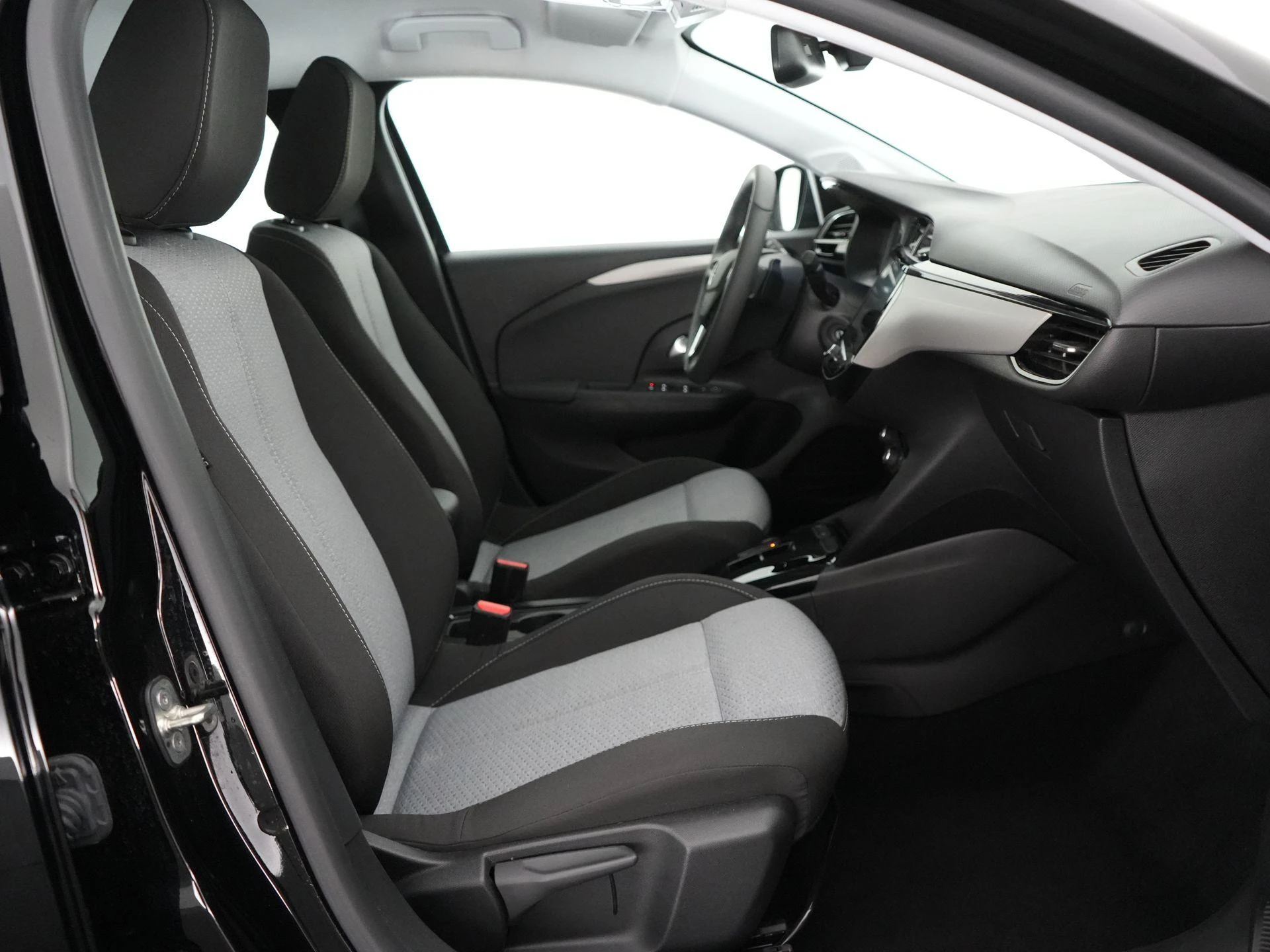 Opel-Corsa-image-14
