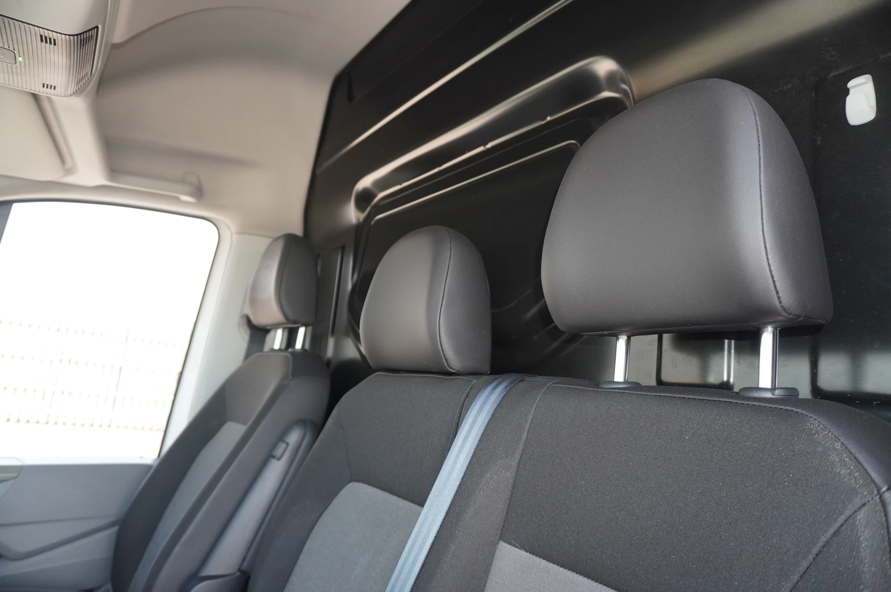 Volkswagen-Crafter-image-10