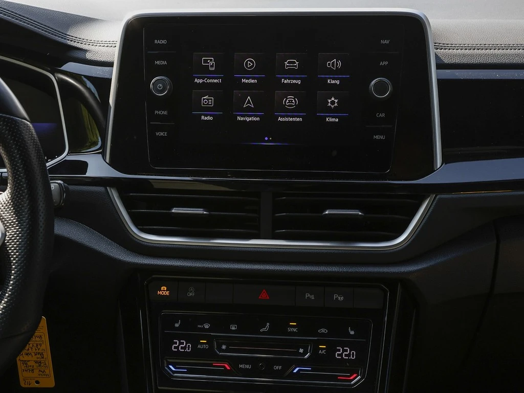Volkswagen-T-Roc-image-10