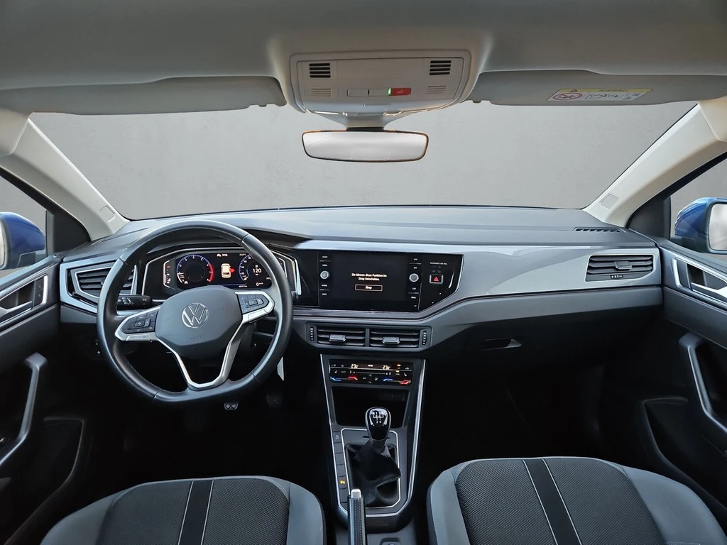 Volkswagen-Polo-image-7