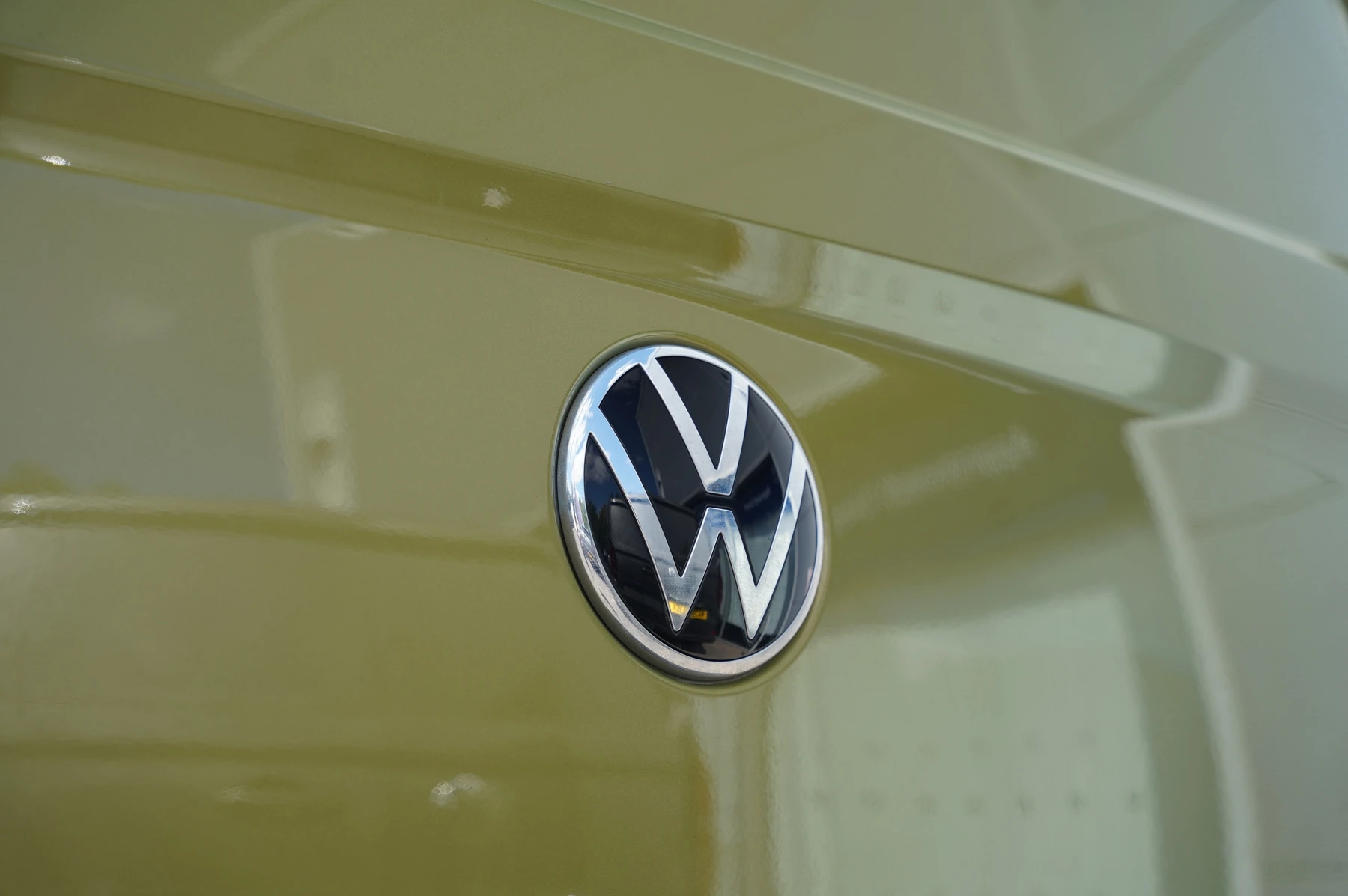 Volkswagen-Transporter-image-34
