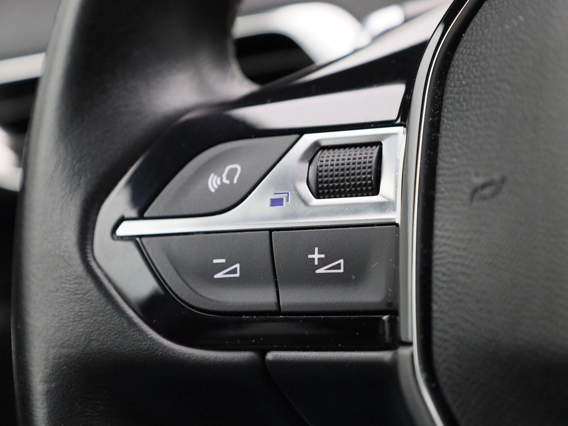 Peugeot-5008-image-21