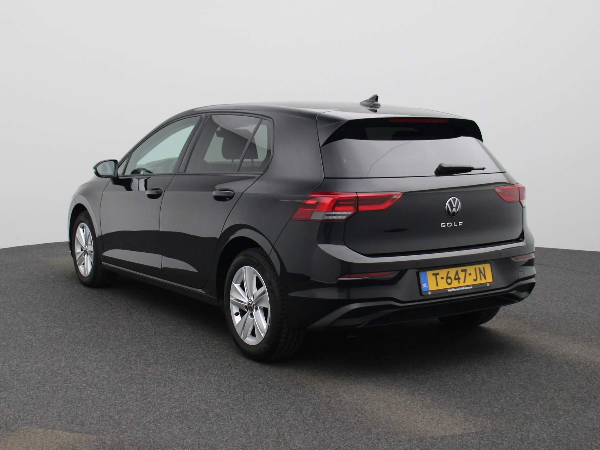 Volkswagen Golf 1.0 TSI Life Business 110 PK