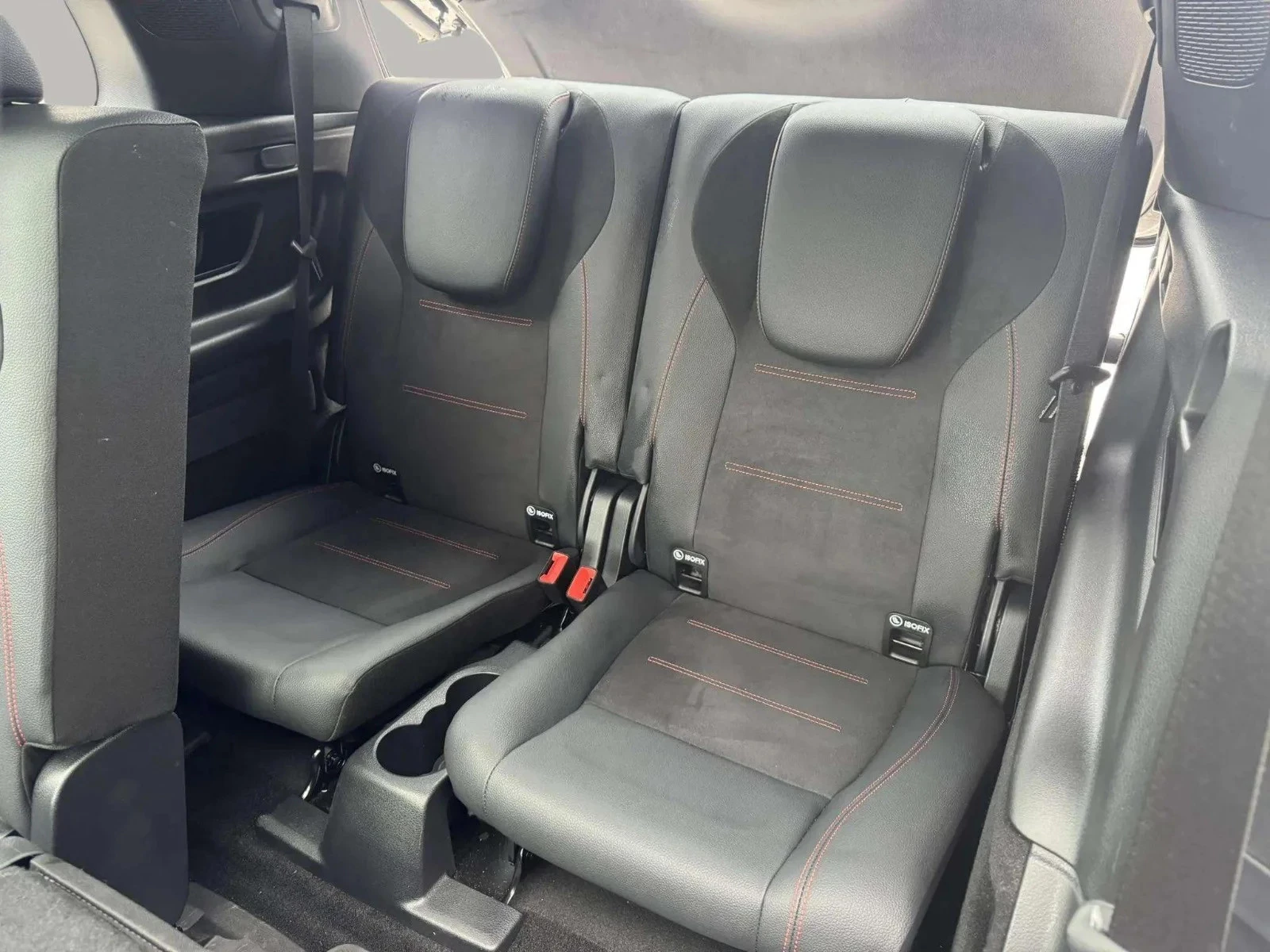 Mercedes-Benz-EQB-image-17