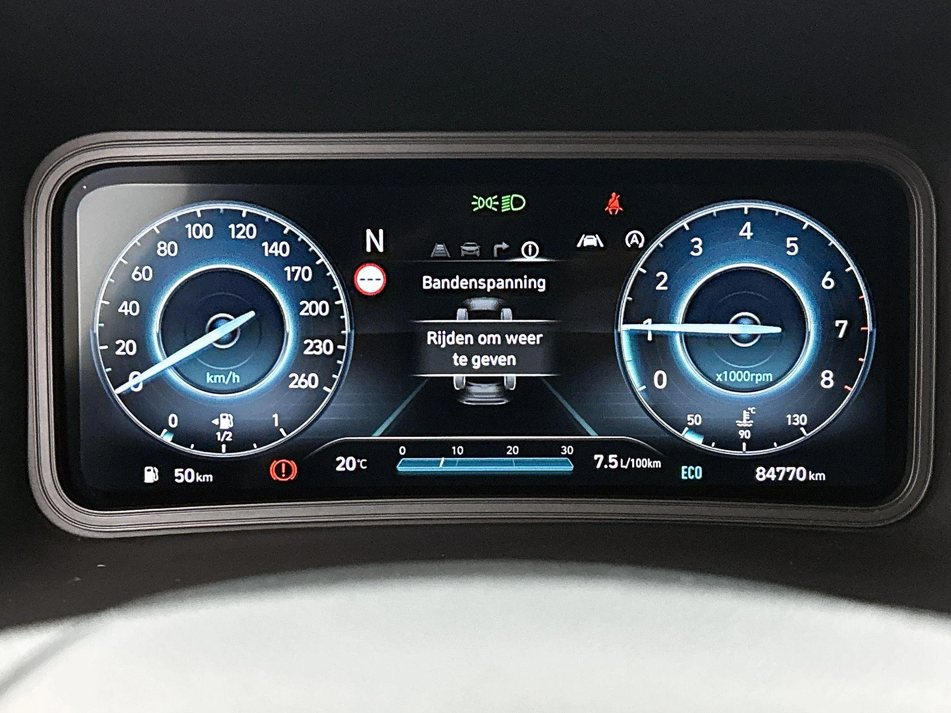 Hyundai-Kona-image-19