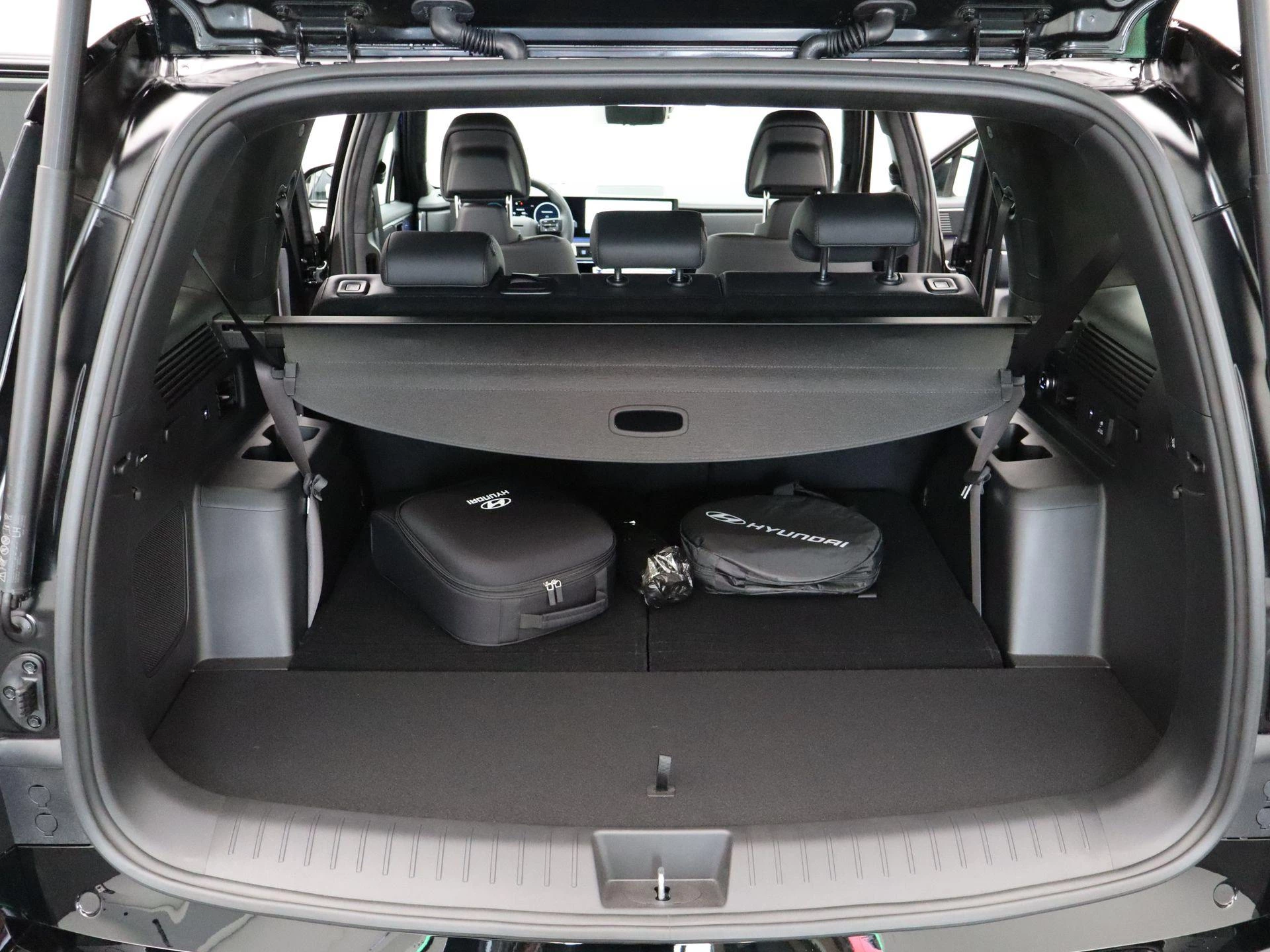 Hyundai-Santa Fe-image-32