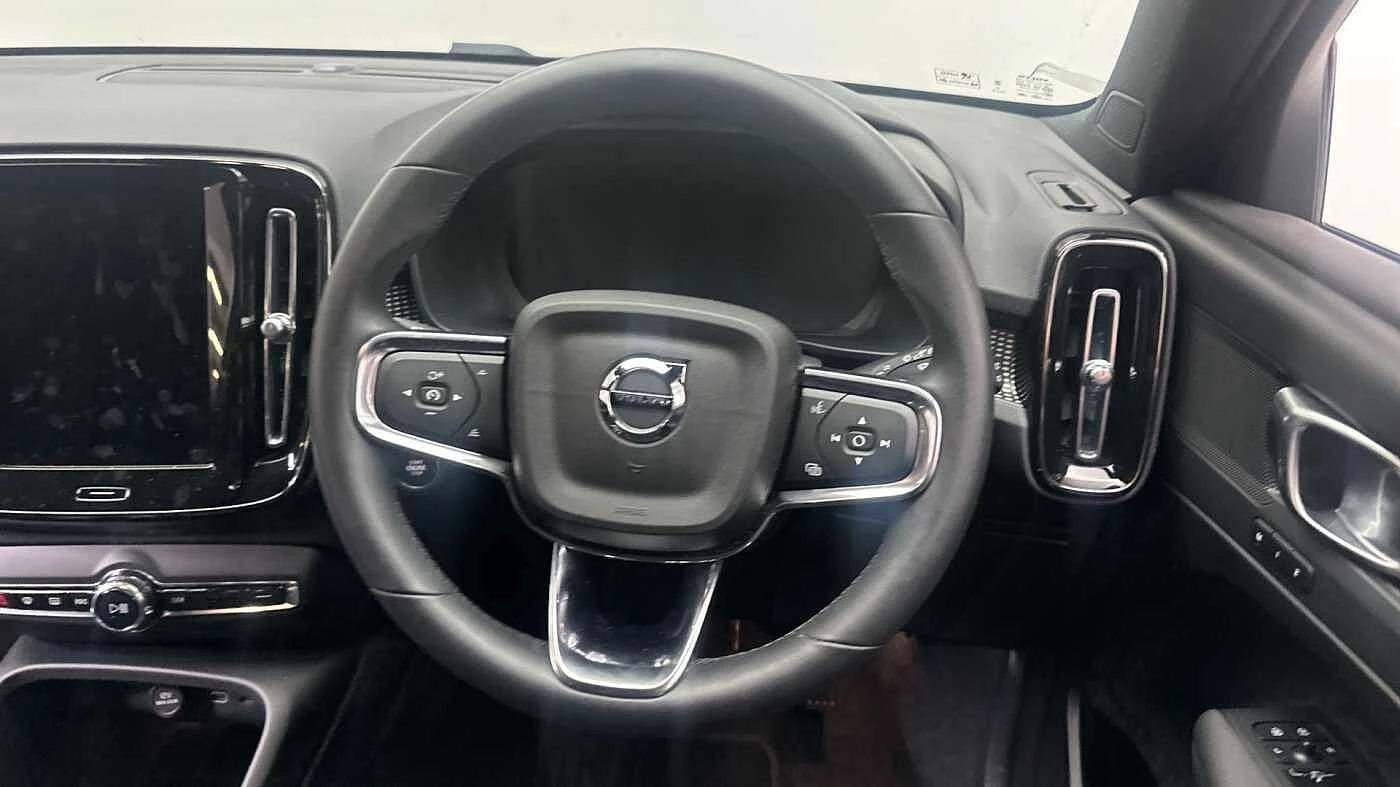 Volvo-XC40-image-11
