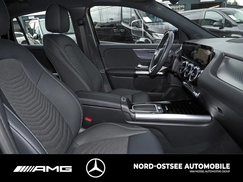 Mercedes-Benz GLA 200 d PROGRESSIVE AHK DISTRONIC MBUX KLIMA Progressive