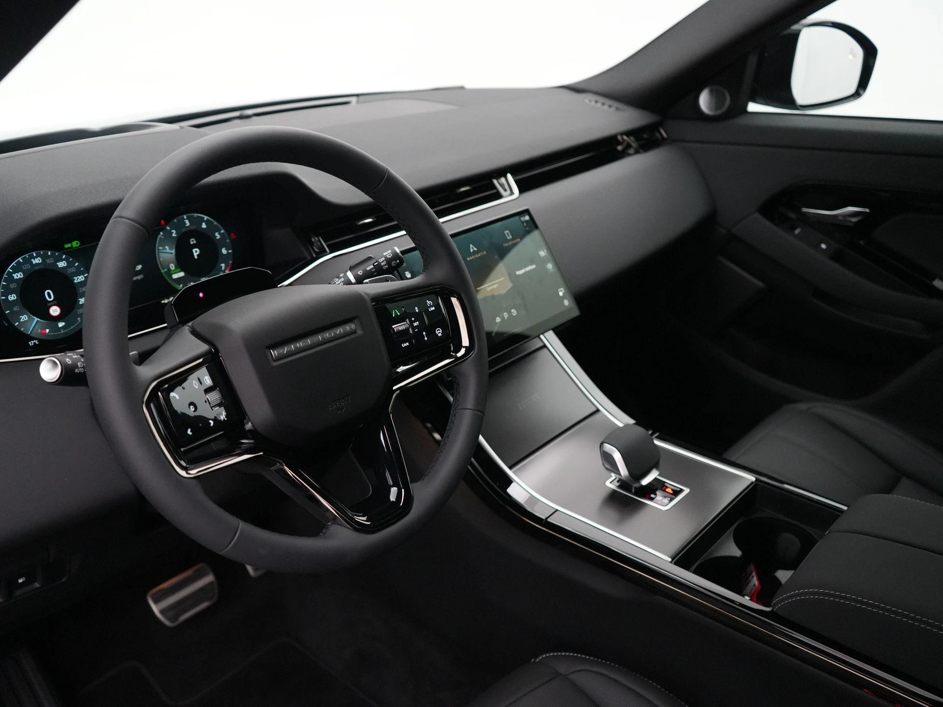 Land Rover-Range Rover Evoque-image-39