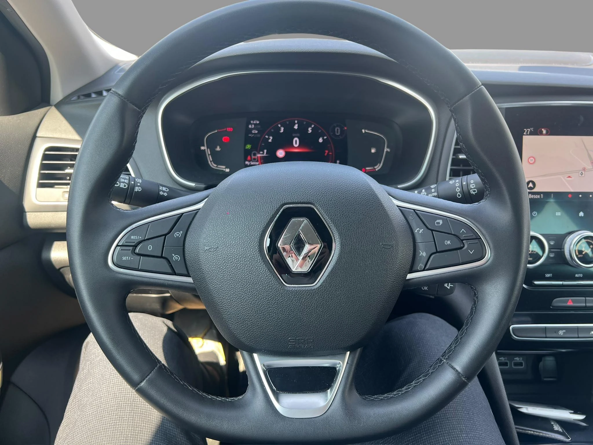 Renault-Mégane Grand Tour-image-10