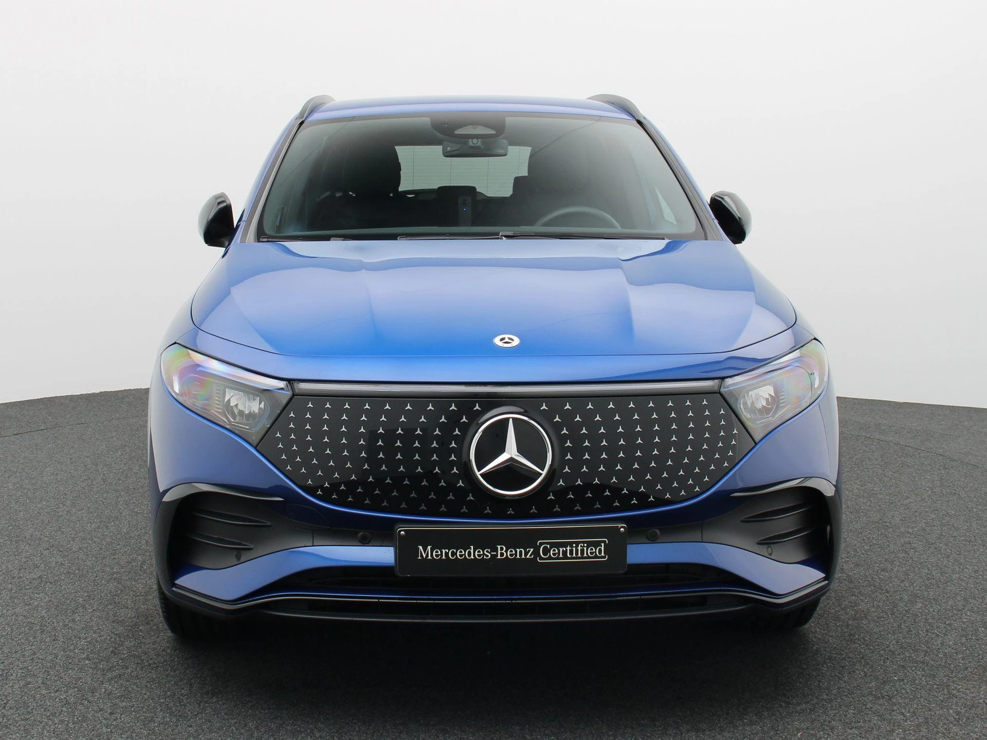 Mercedes-Benz EQA 250+ AMG Line + CARLAY + NIGHTPAKKET + CAMERA +