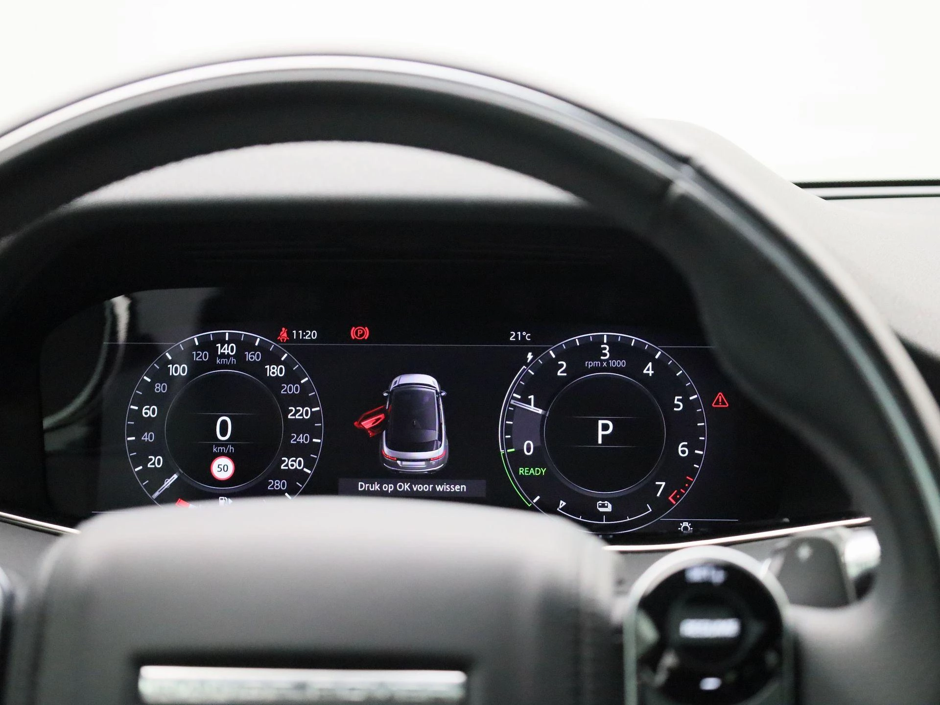 Land Rover-Range Rover Evoque-image-8