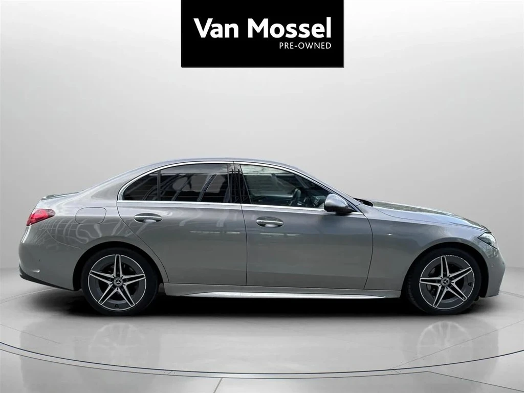 Mercedes-Benz-C-Klasse-image-3
