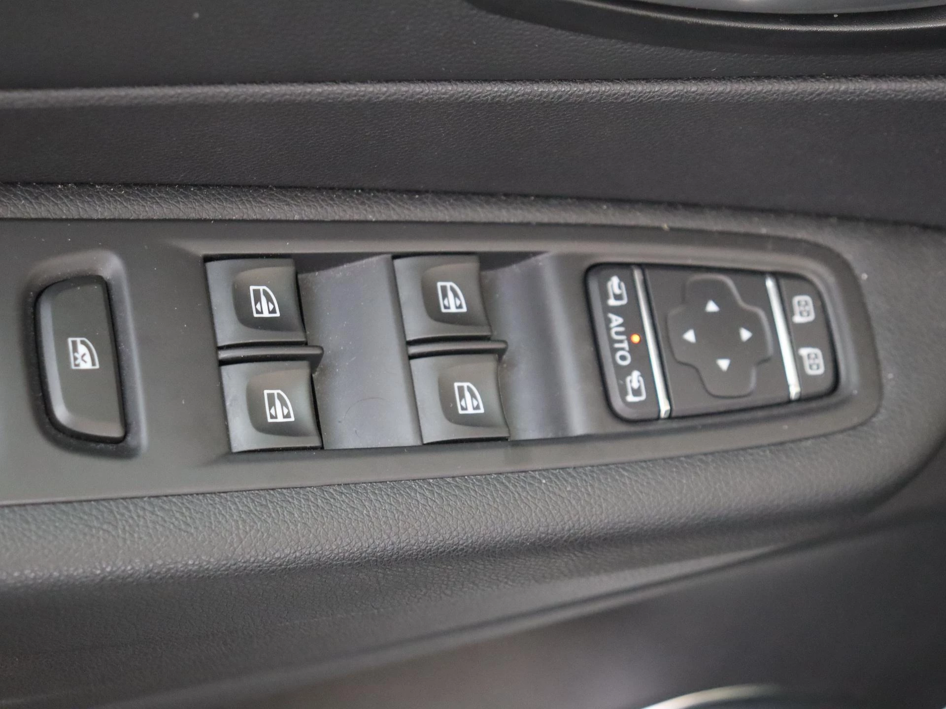 Renault-Captur-image-27