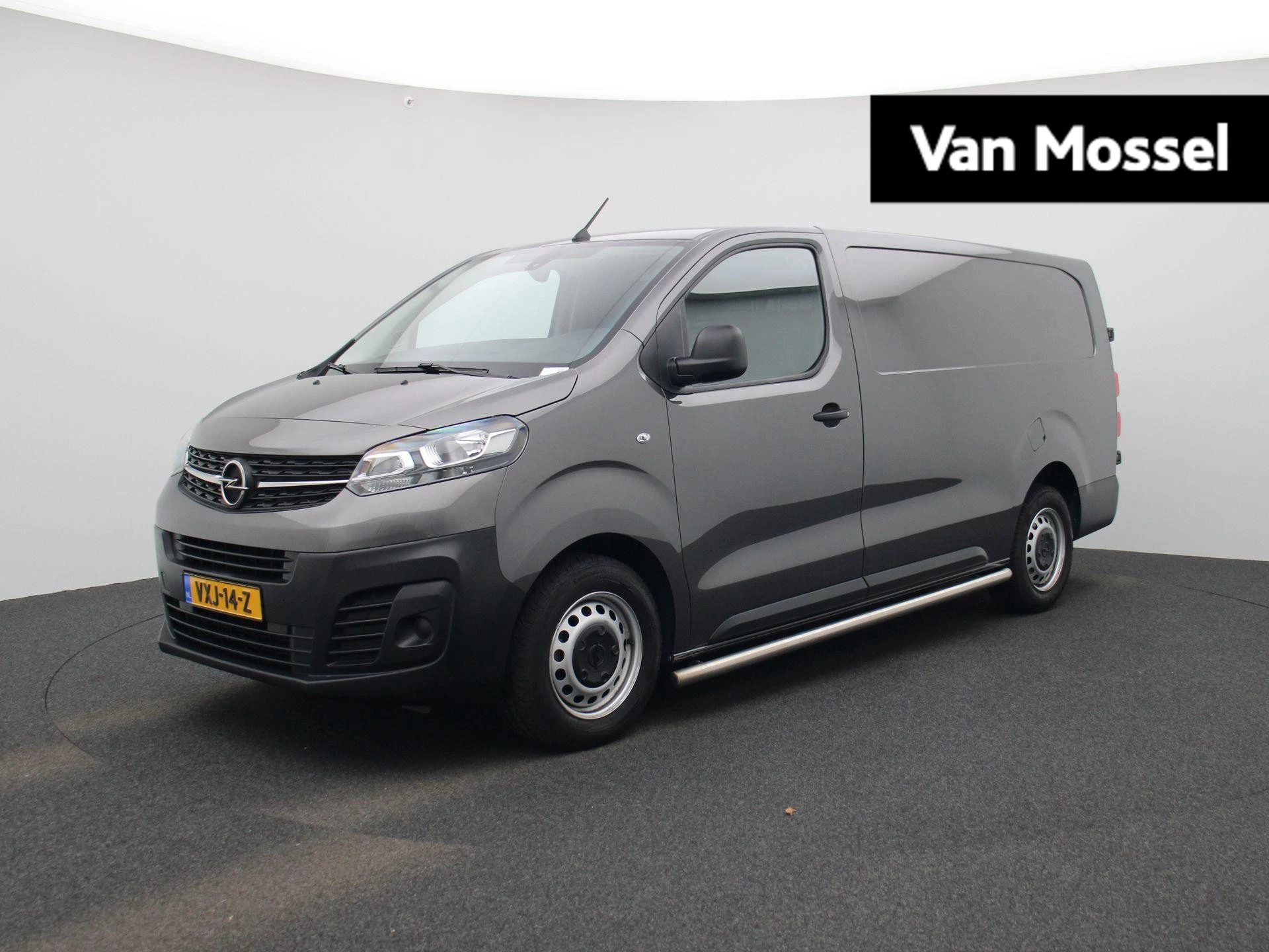 Opel-Vivaro-image-0