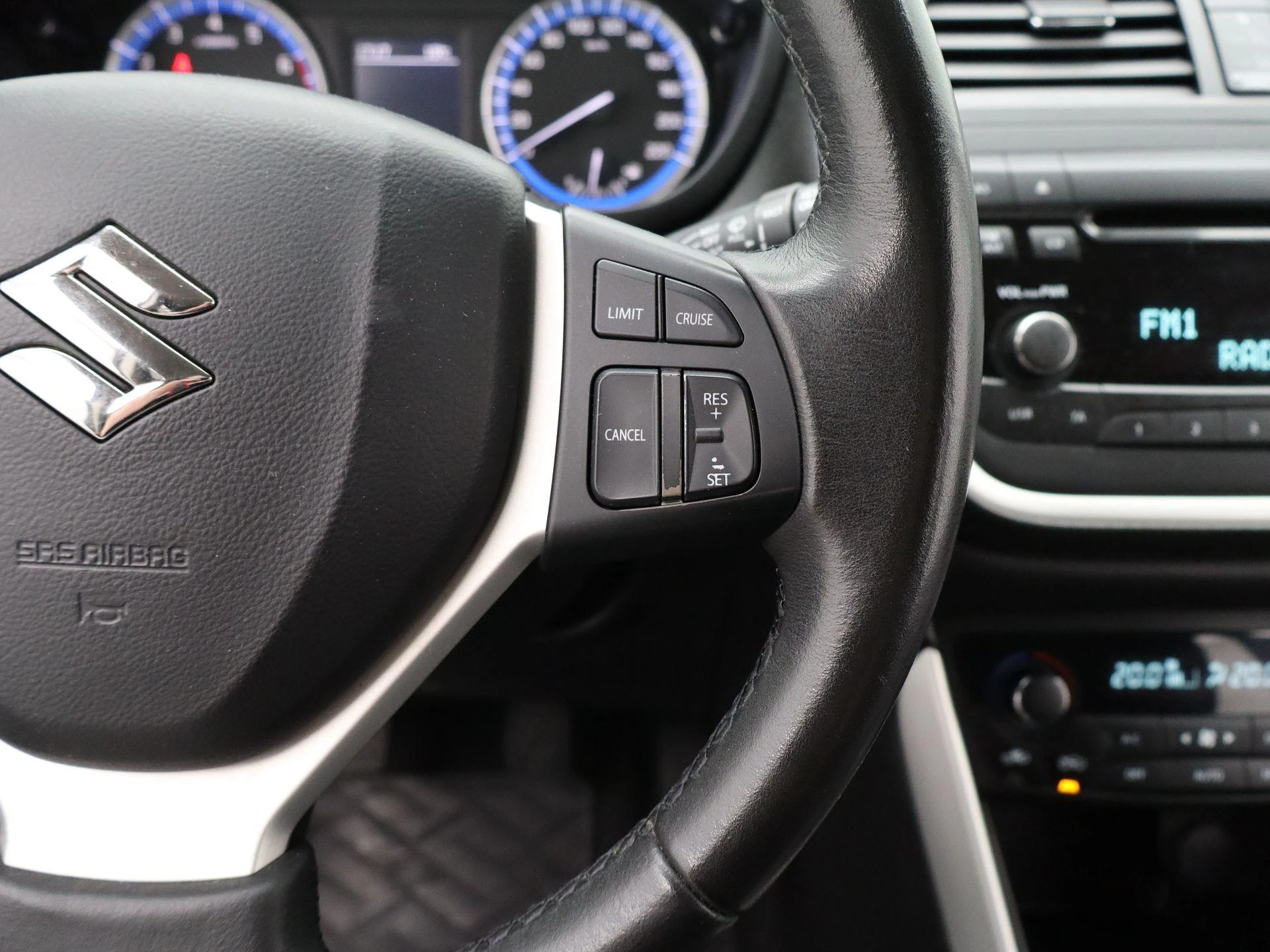 Suzuki-S-Cross-image-29