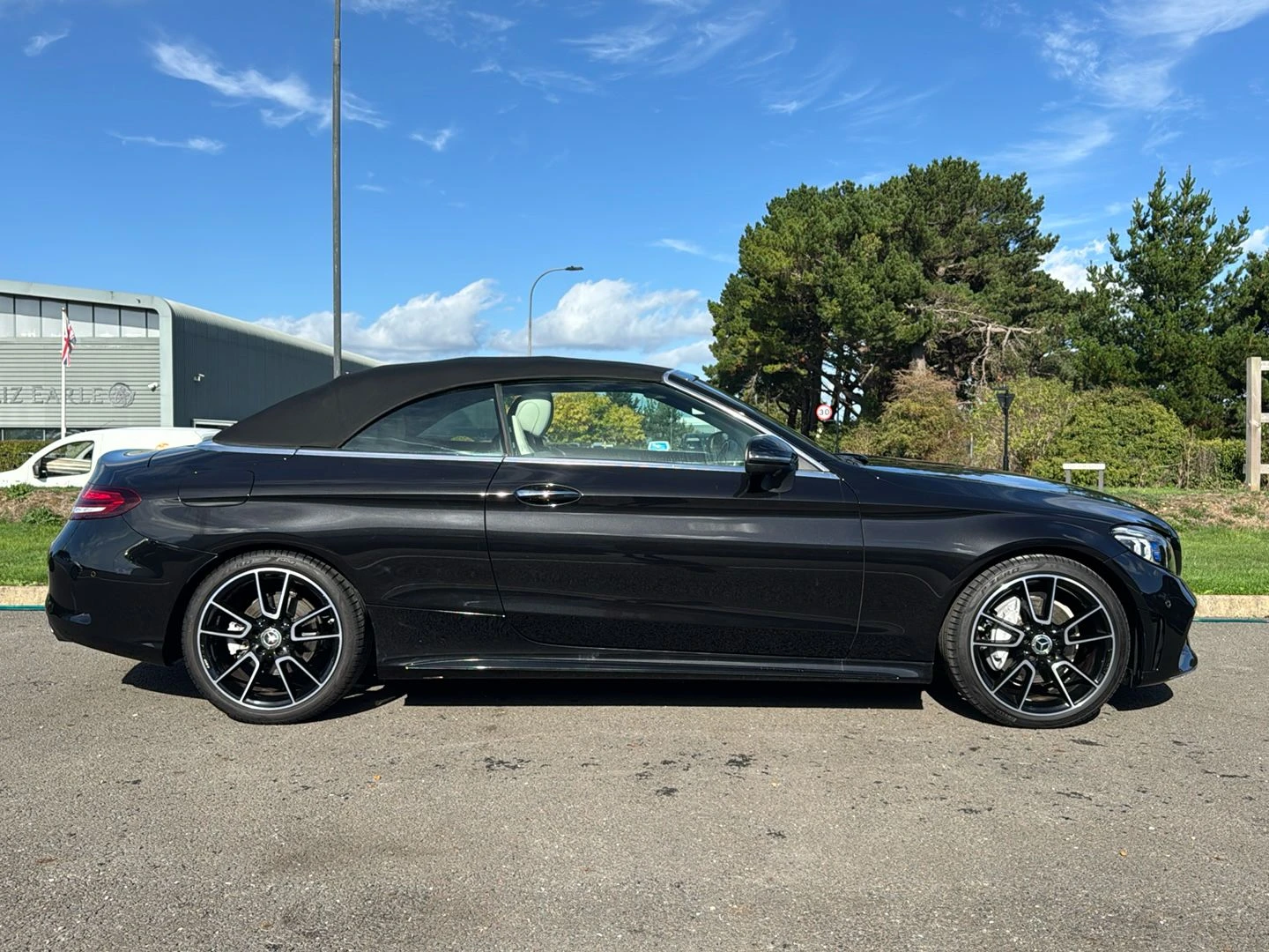 Mercedes-Benz-C-Class-image-9