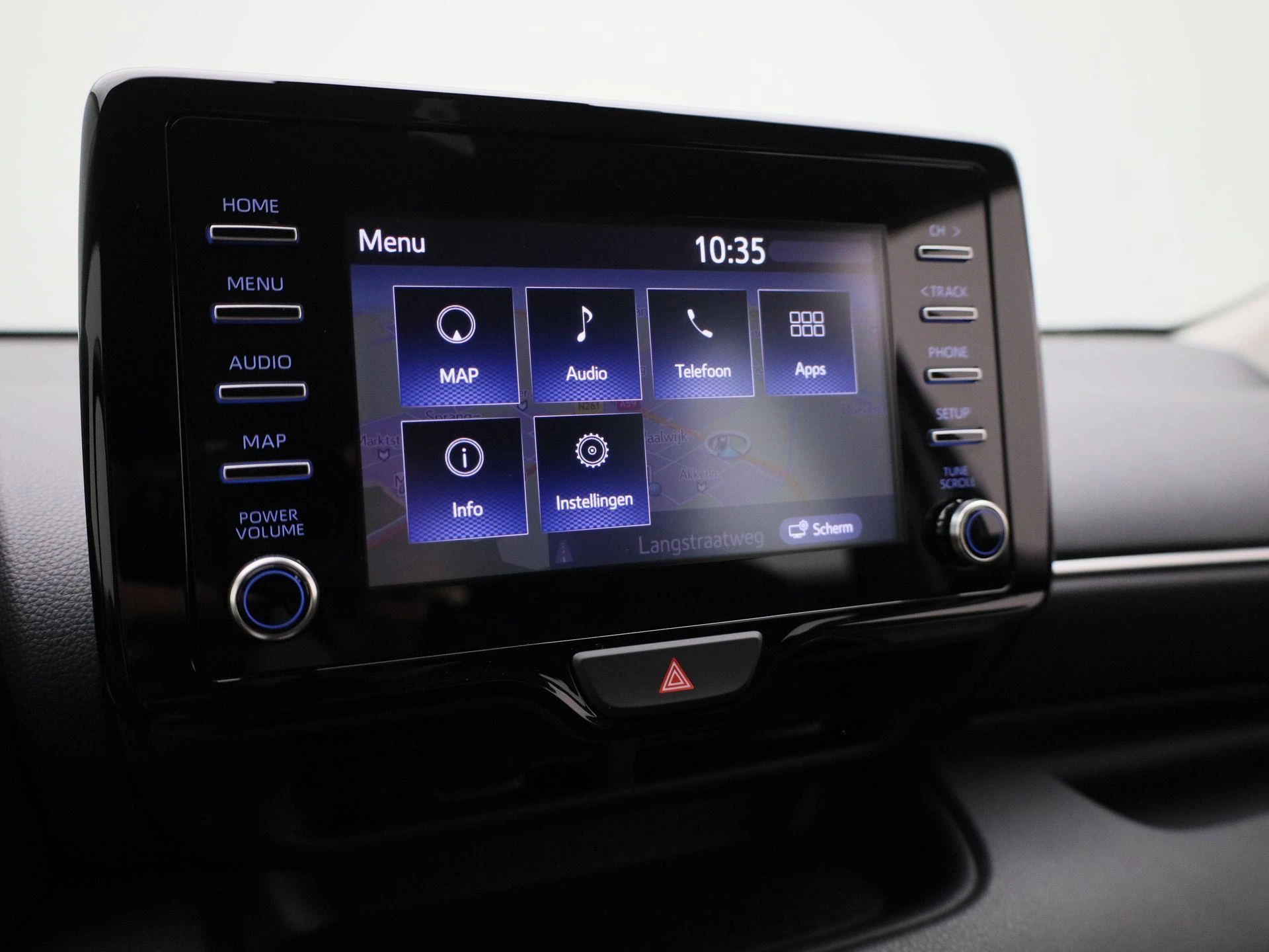 Toyota-Yaris-image-25