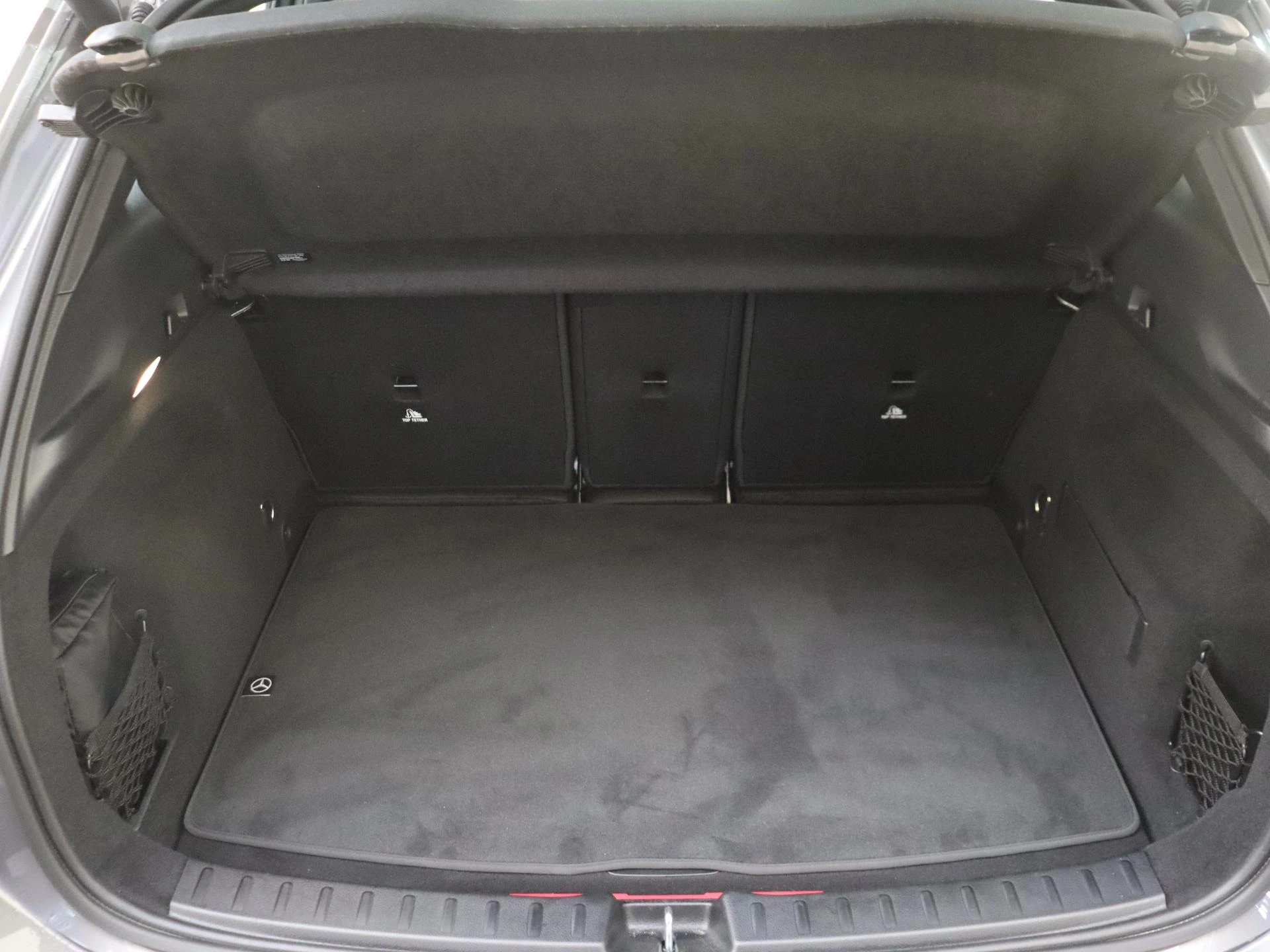 Mercedes-Benz-GLA-image-26