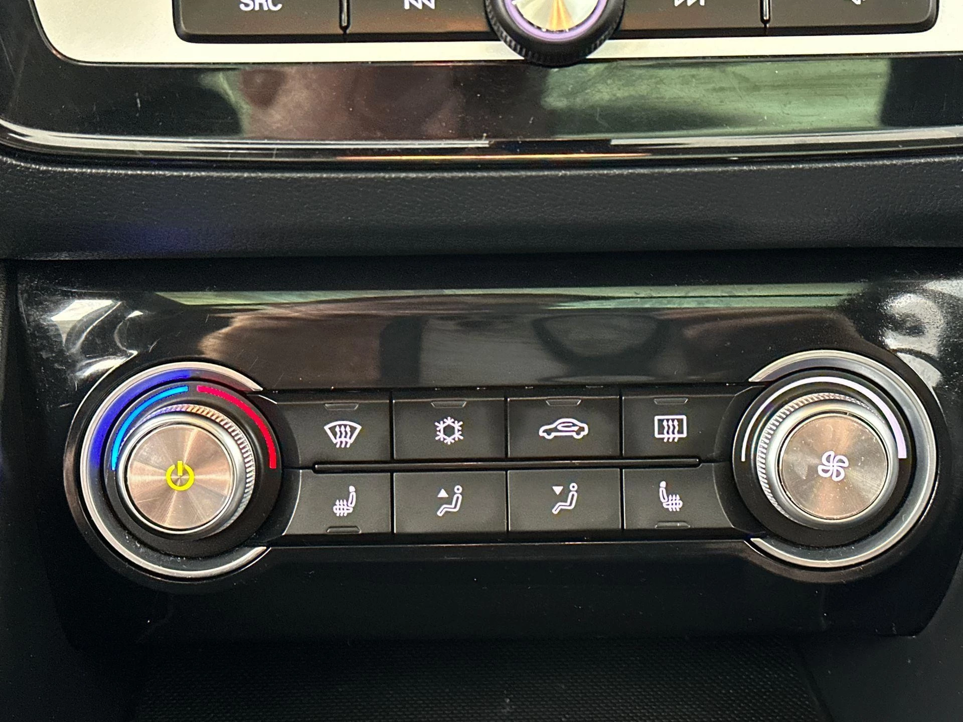 MG-ZS EV-image-22