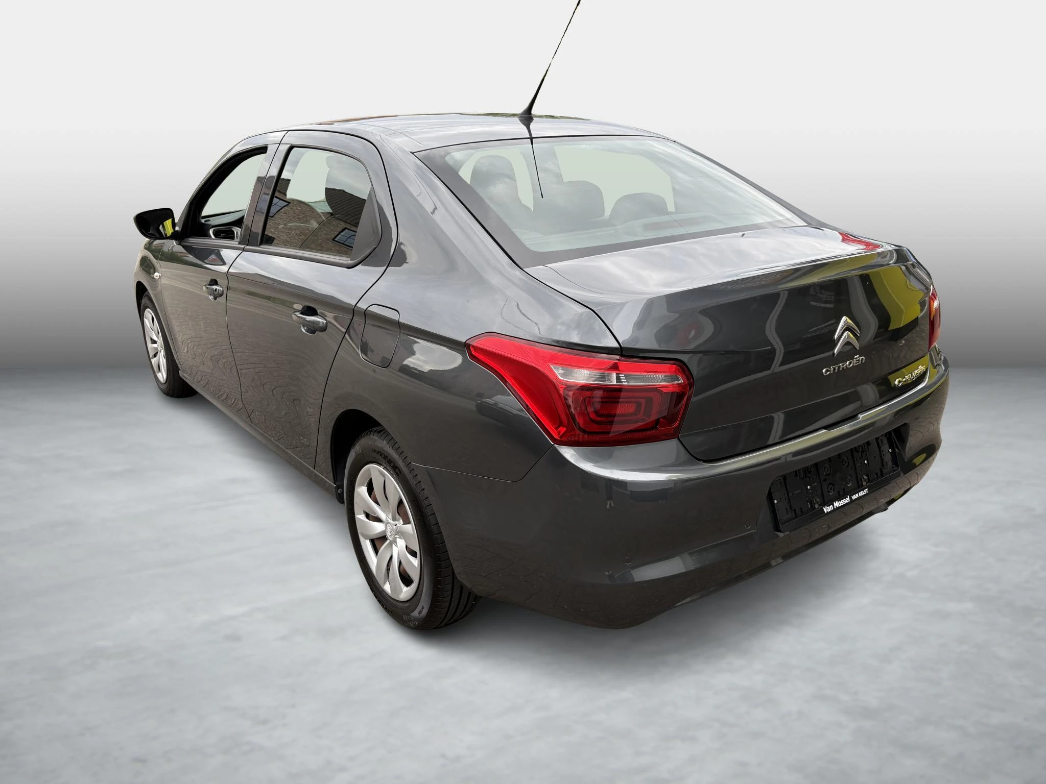 Citroën-C-Elysée-image-2