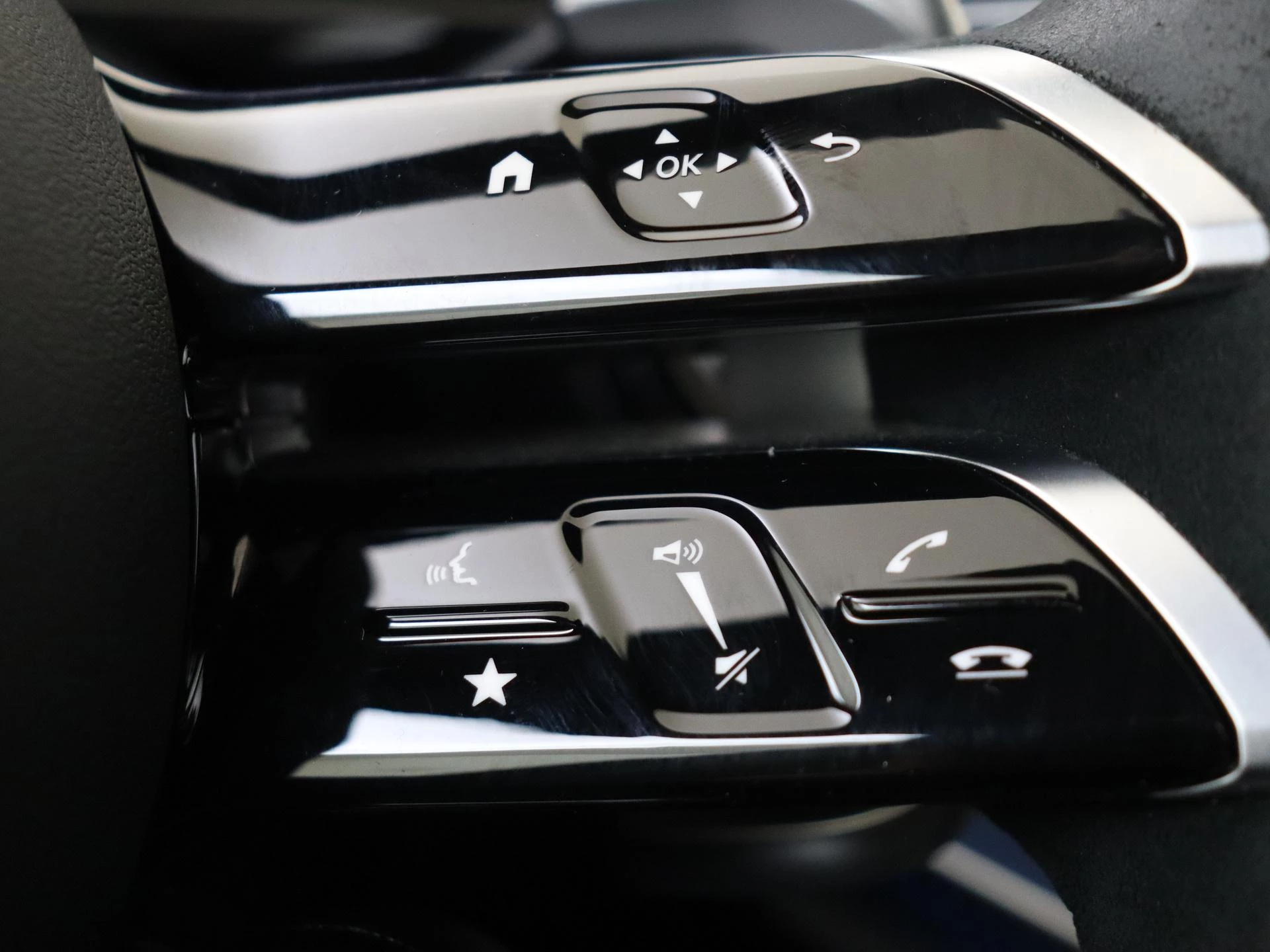 Mercedes-Benz-E-Klasse-image-16