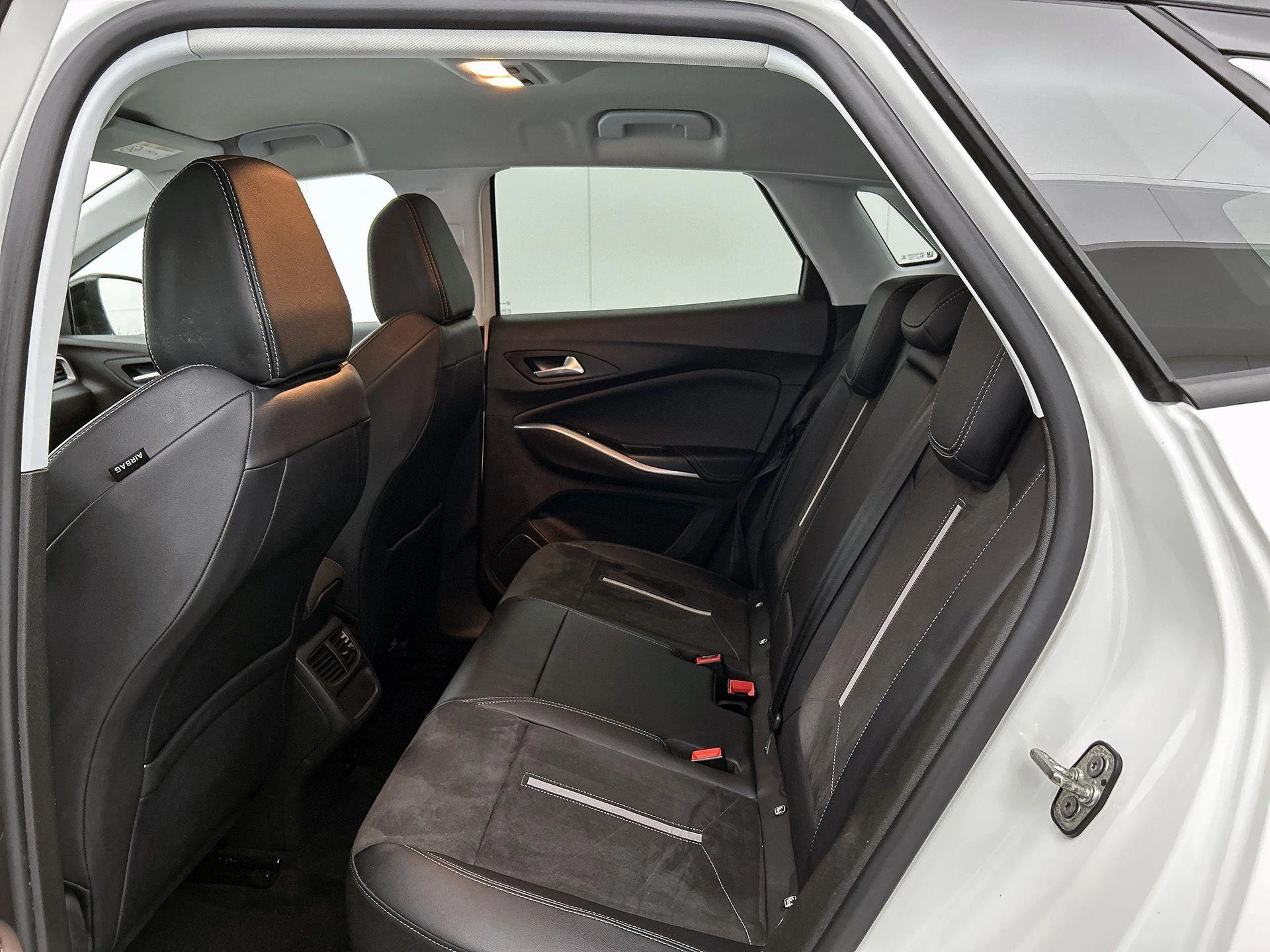 Opel-Grandland-image-26