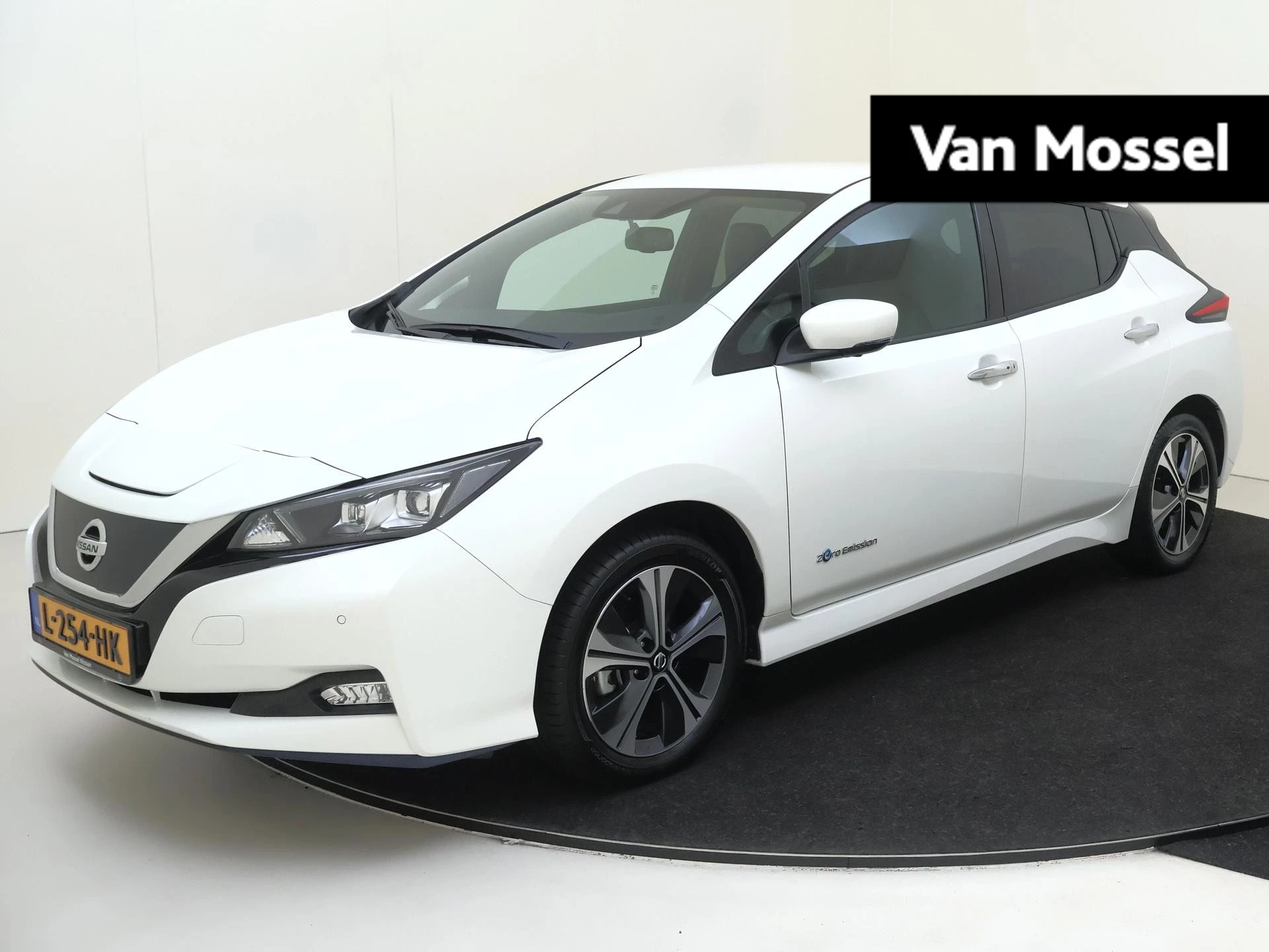 Nissan-Leaf-image-0