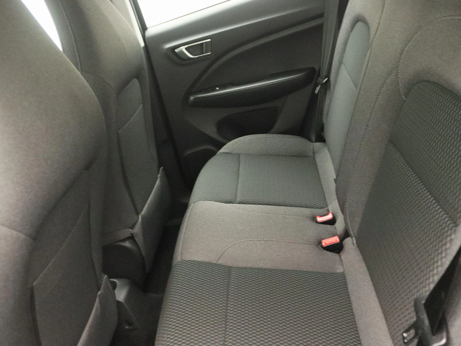 Leapmotor-T03-image-12