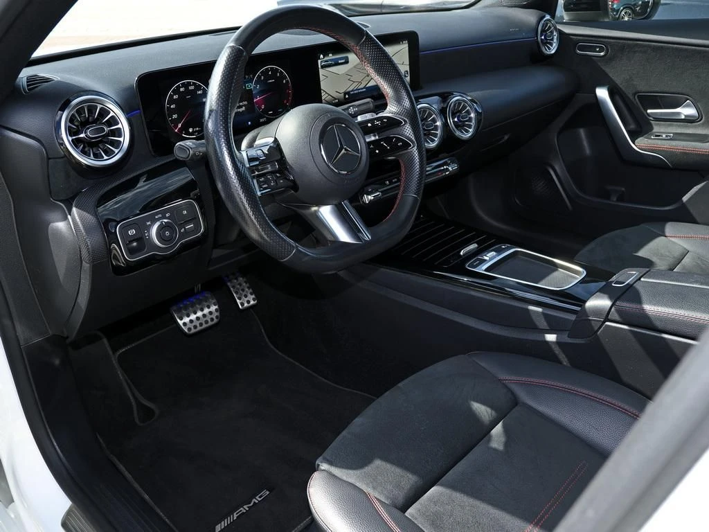 Mercedes-Benz-A-Klasse 200-image-8