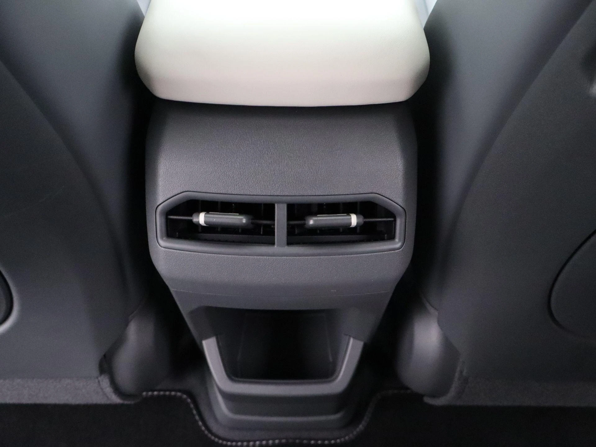 Kia-EV3-image-39