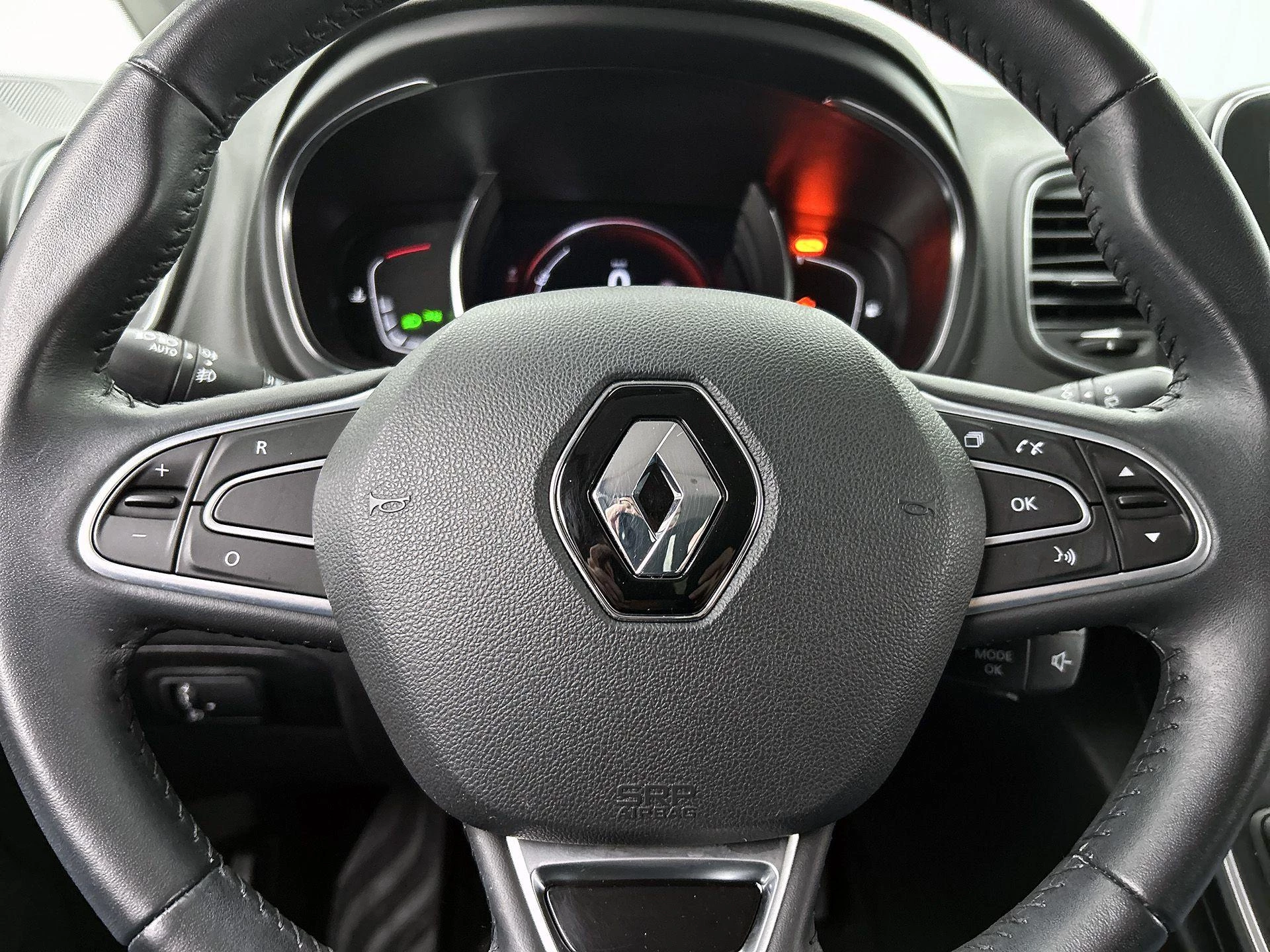 Renault-Grand Scénic-image-34