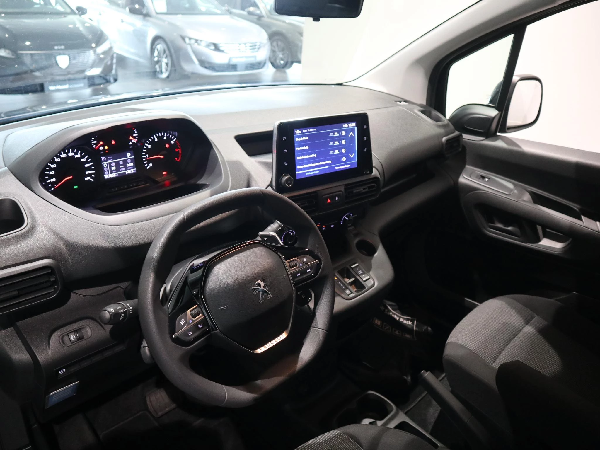 Peugeot-Partner-image-8