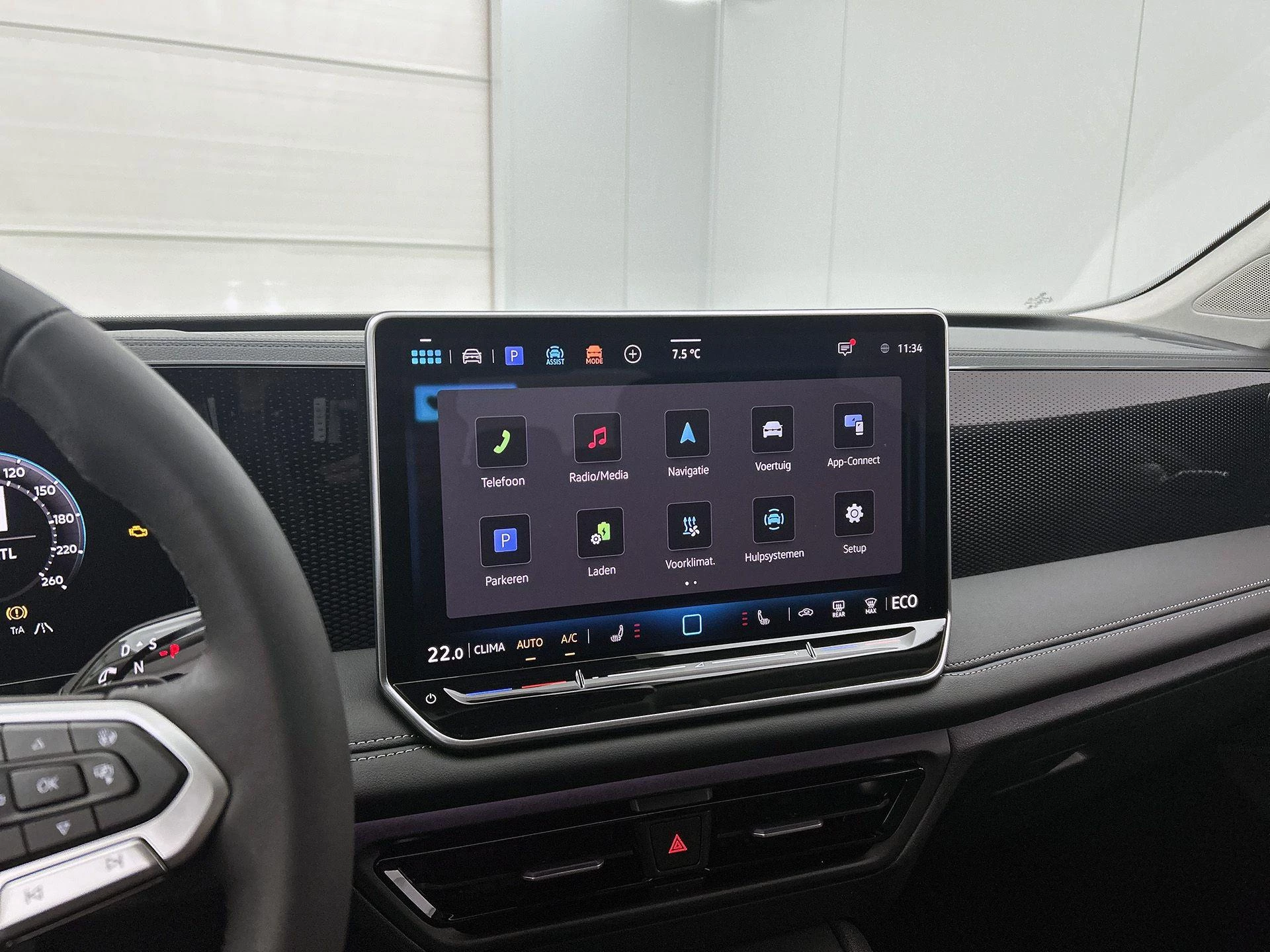 Volkswagen-Tiguan-image-6