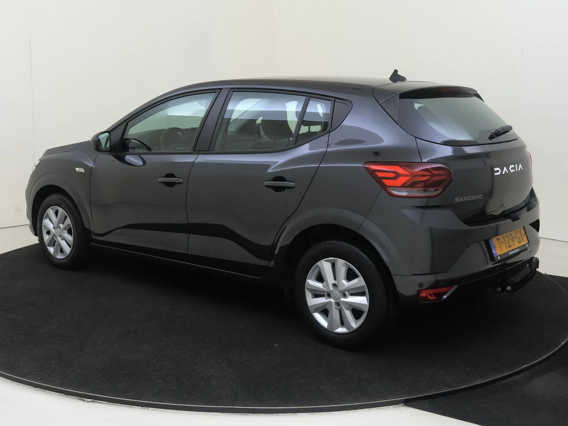 Dacia-Sandero-image-2