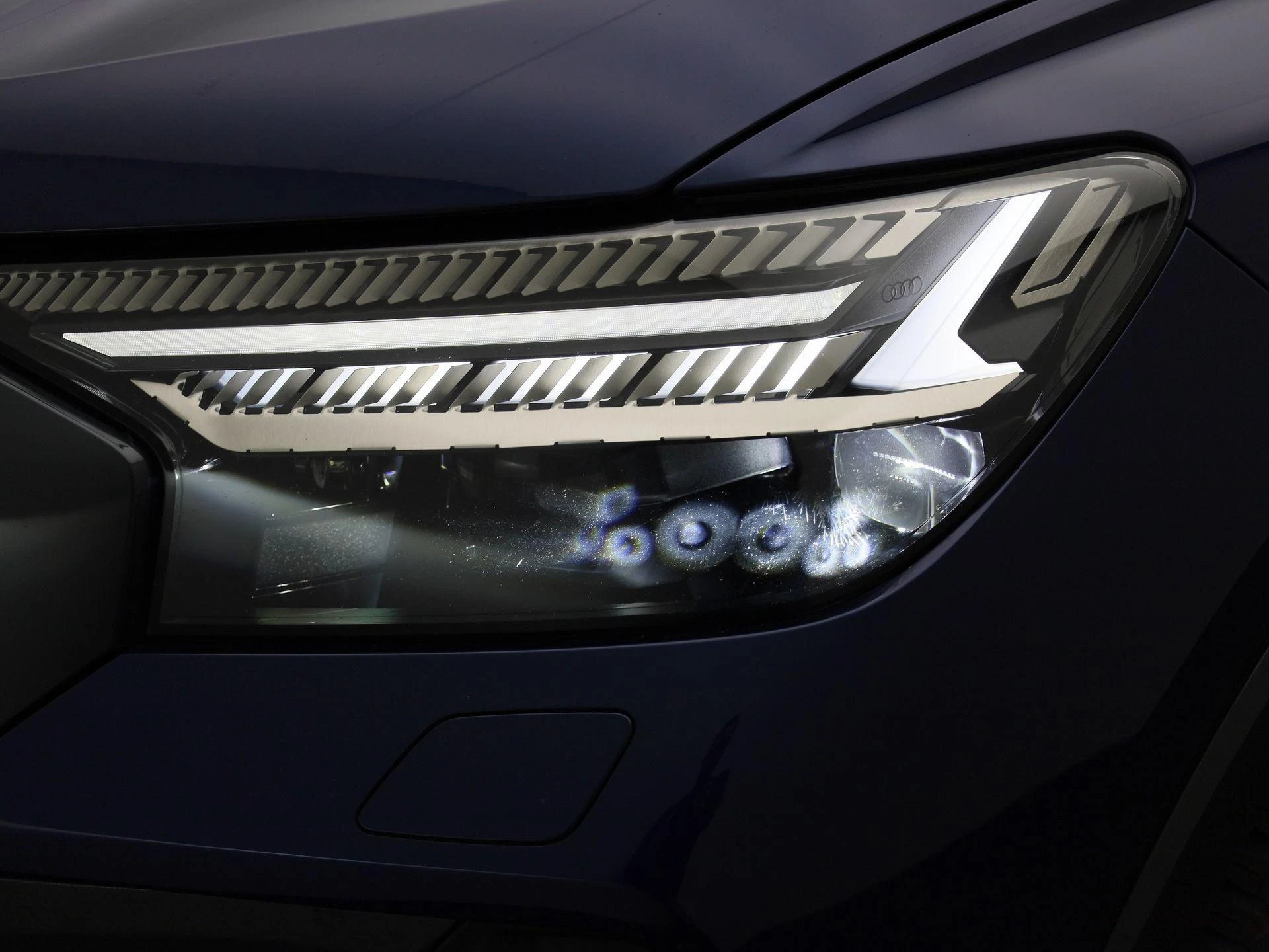Audi-Q4 e-tron-image-14