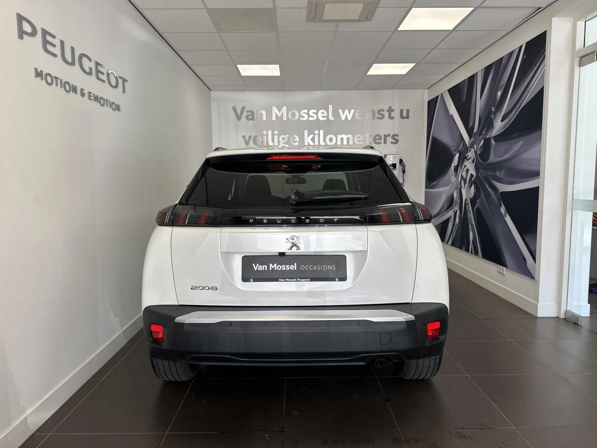 Peugeot-2008-image-4