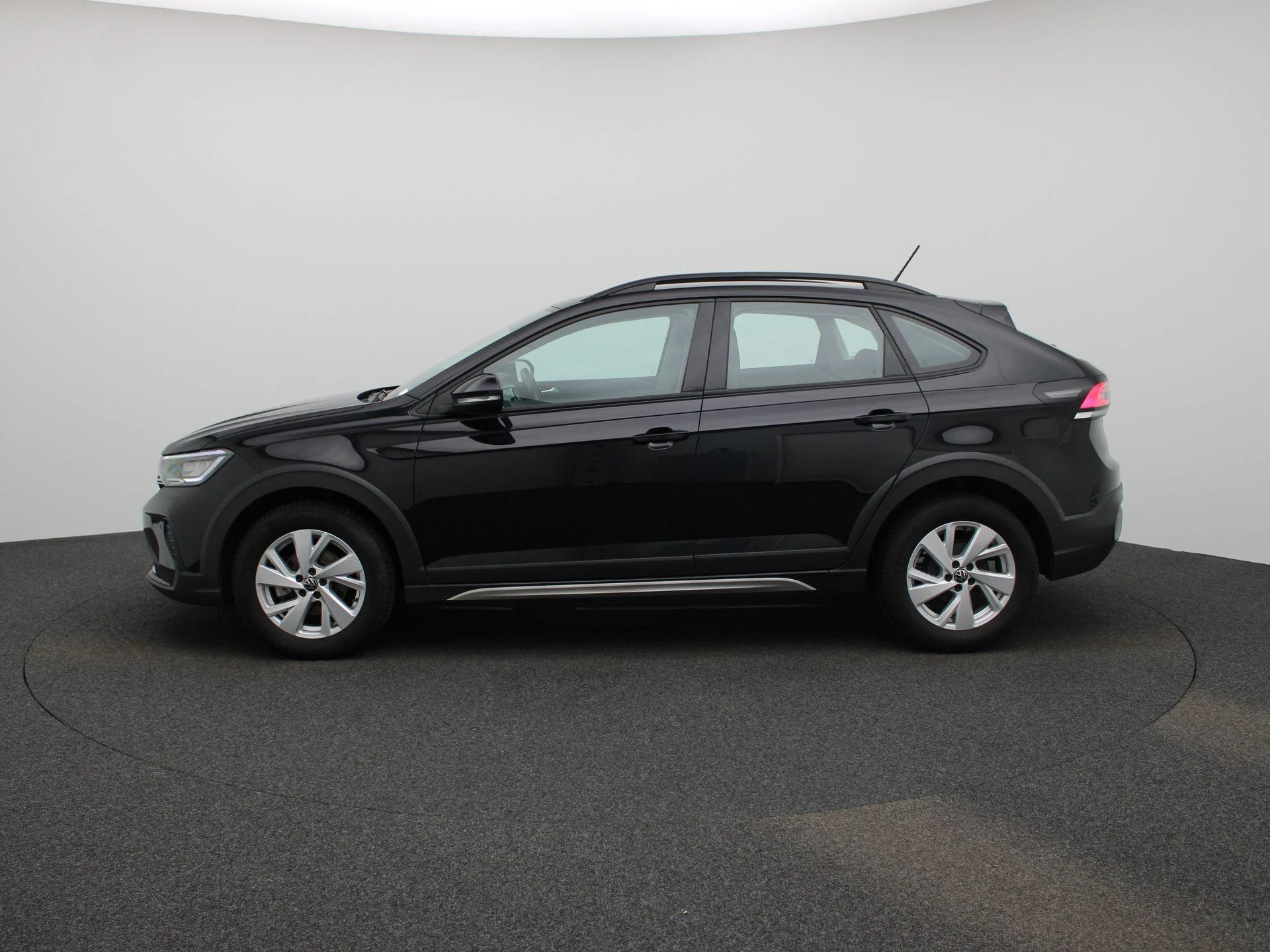 Volkswagen-Taigo-image-3