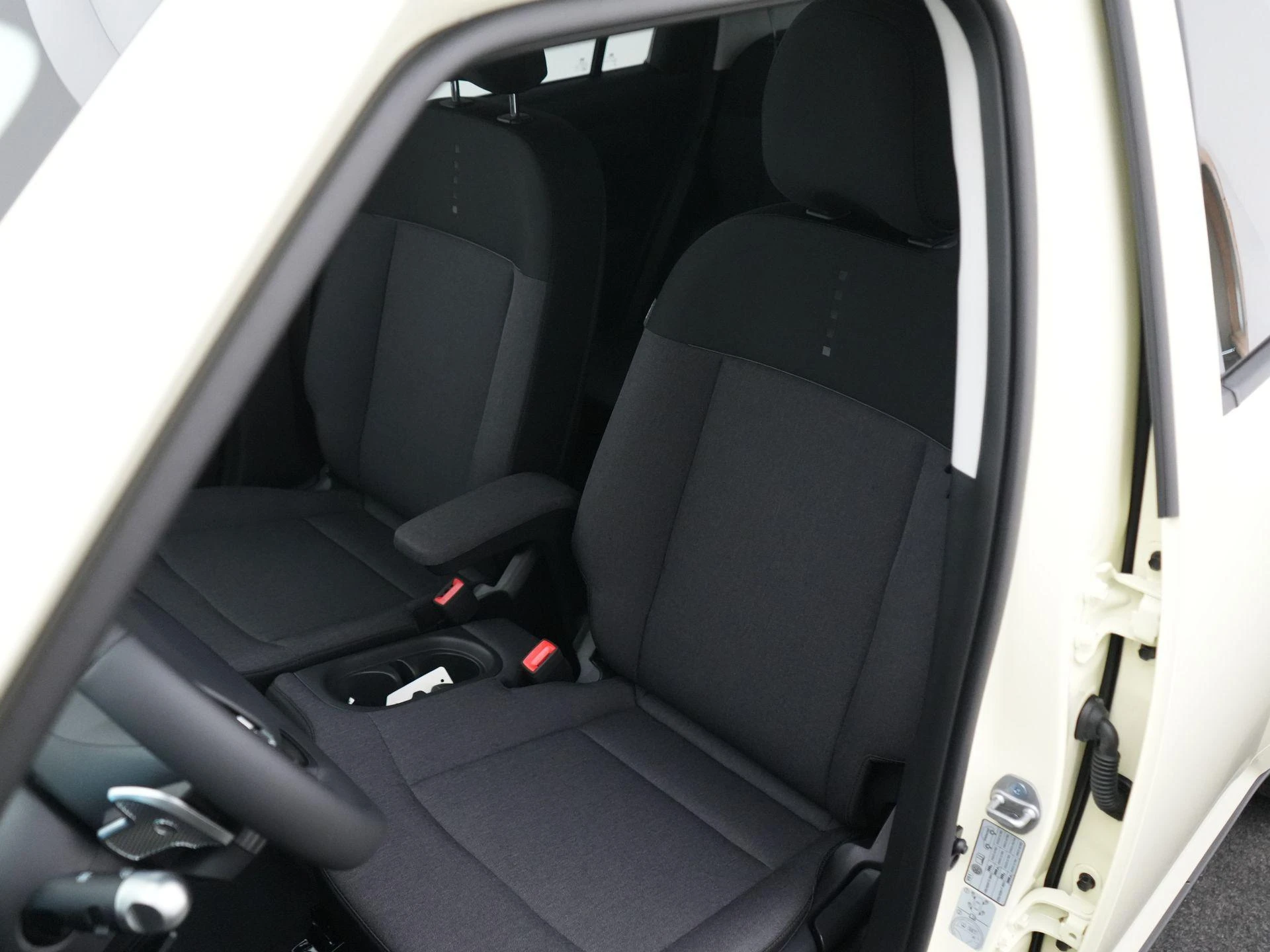 Hyundai-Inster-image-7
