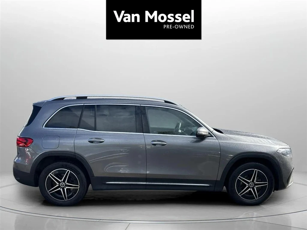 Mercedes-Benz-EQB-image-3