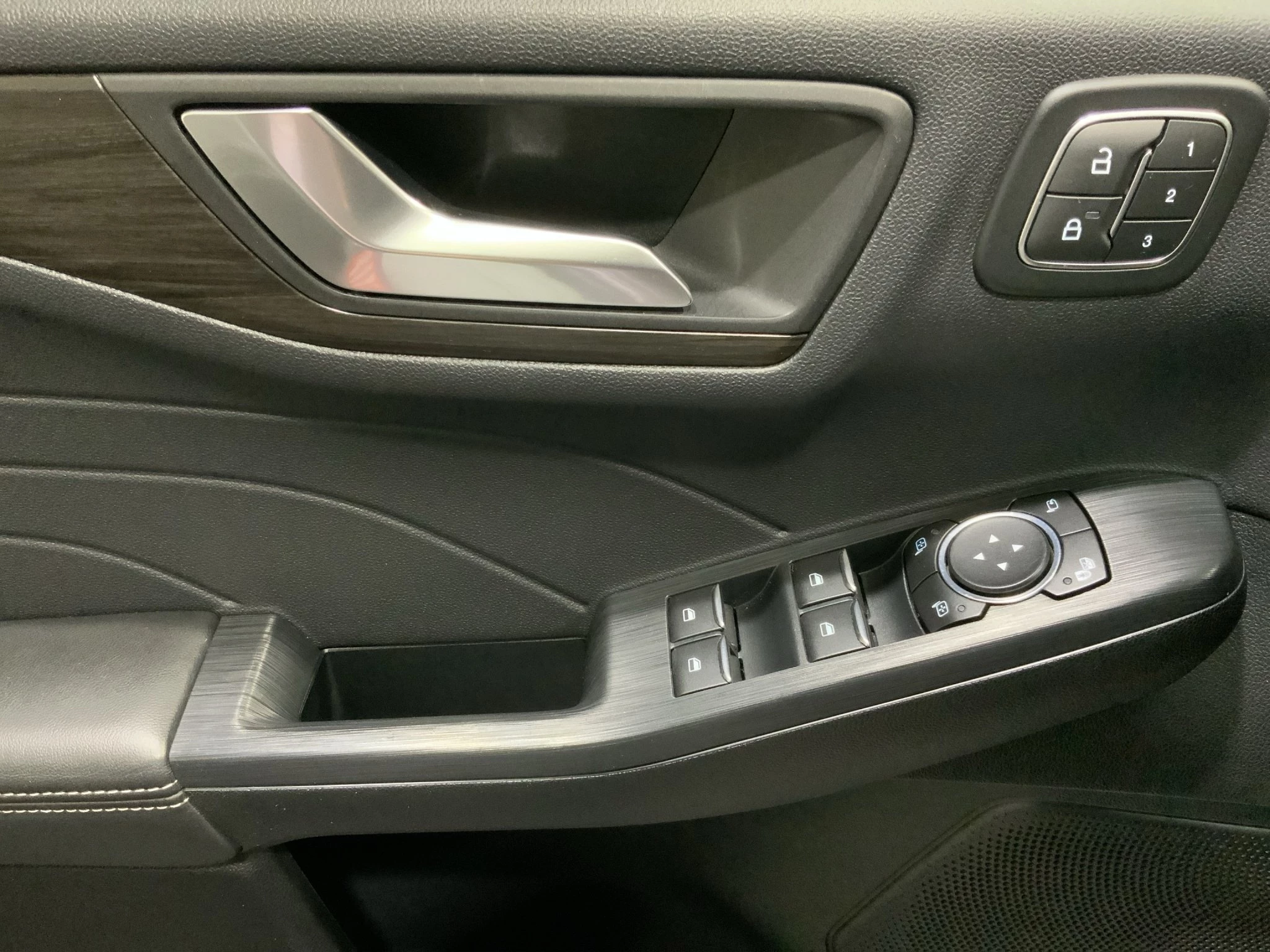 Ford Kuga Vignale*LEDER*RFK*NAVI*HUD*WINTER-PKT.